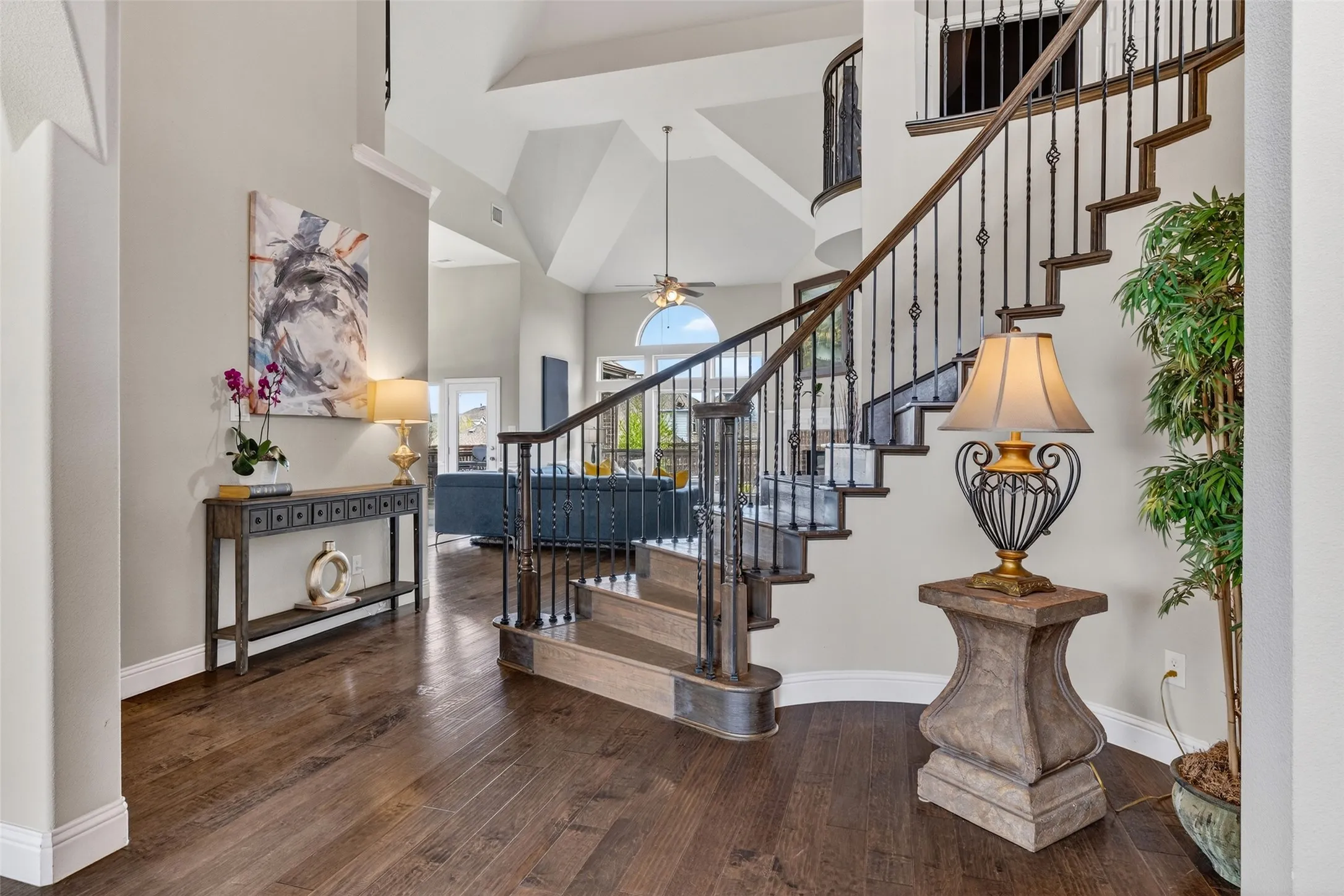 Beautiful entryway!