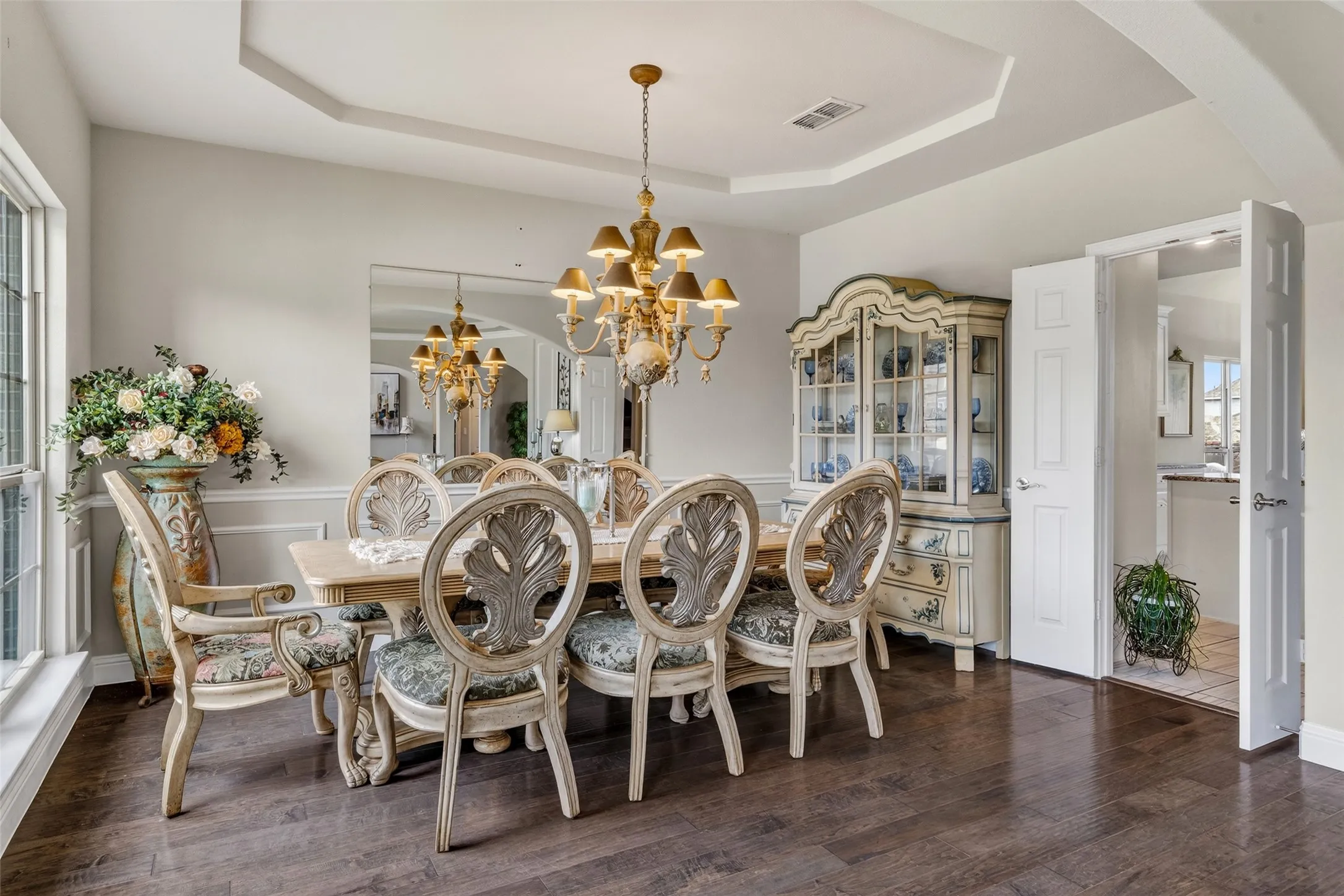 Single Family Residence For Sale in Collin County , 1305 Port Royale Place, Wylie, Texas 75098, 5 Bedroom, 4 Bathroom, 2 Garage spaces, 4,220 Sqft, built in 2018, Preowned, mls#21209452, Real Estate Agent in Wylie, Homes For Sale in Collin county, Homes For Sale in Wylie, Realtor in Wylie Texas, Real Estate Brokerage Independent Realty Texas, Luminita Cordes Realtor