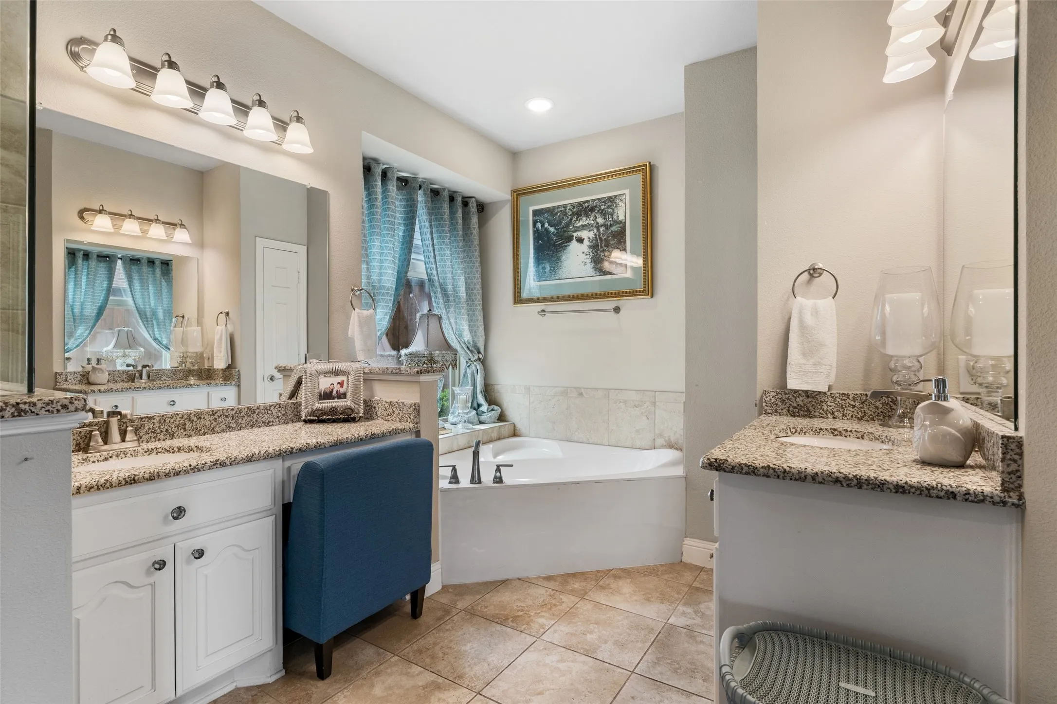 Single Family Residence For Sale in Collin County , 1305 Port Royale Place, Wylie, Texas 75098, 5 Bedroom, 4 Bathroom, 2 Garage spaces, 4,220 Sqft, built in 2018, Preowned, mls#21209452, Real Estate Agent in Wylie, Homes For Sale in Collin county, Homes For Sale in Wylie, Realtor in Wylie Texas, Real Estate Brokerage Independent Realty Texas, Luminita Cordes Realtor