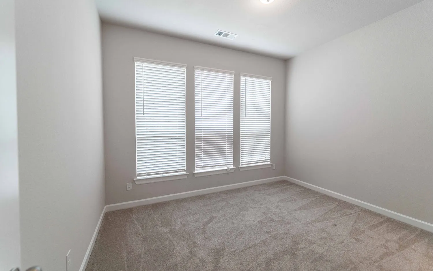 Single Family Residence For Sale in Rockwall County , 1902 Sicilia Court, Mclendon Chisholm, Texas 75032, 4 Bedroom, 5 Bathroom, 2 Garage spaces, 3,748 Sqft, built in 2023, New Construction - Complete, mls#21209476, Real Estate Agent in Mclendon Chisholm, Homes For Sale in Rockwall county, Homes For Sale in Mclendon Chisholm, Realtor in Mclendon Chisholm Texas, Real Estate Brokerage Independent Realty Texas, Luminita Cordes Realtor