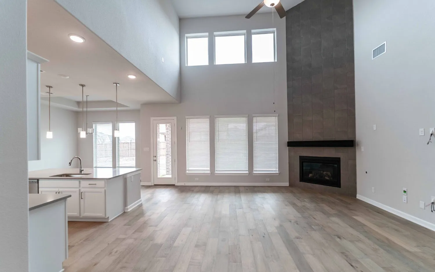Single Family Residence For Sale in Rockwall County , 1902 Sicilia Court, Mclendon Chisholm, Texas 75032, 4 Bedroom, 5 Bathroom, 2 Garage spaces, 3,748 Sqft, built in 2023, New Construction - Complete, mls#21209476, Real Estate Agent in Mclendon Chisholm, Homes For Sale in Rockwall county, Homes For Sale in Mclendon Chisholm, Realtor in Mclendon Chisholm Texas, Real Estate Brokerage Independent Realty Texas, Luminita Cordes Realtor