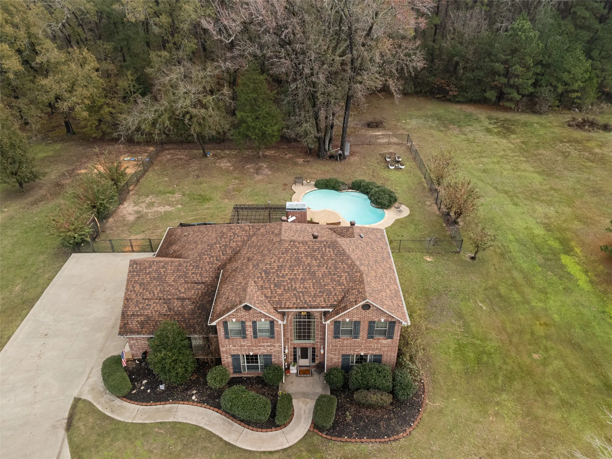 Single Family Residence For Sale in Harrison County , 210 Whistler, Hallsville, Texas 75650, 4 Bedroom, 4 Bathroom, 3 Garage spaces, 2,732 Sqft, built in 2004, mls#21211197, Real Estate Agent in Hallsville, Homes For Sale in Harrison county, Homes For Sale in Hallsville, Realtor in Hallsville Texas, Real Estate Brokerage Independent Realty Texas, Luminita Cordes Realtor