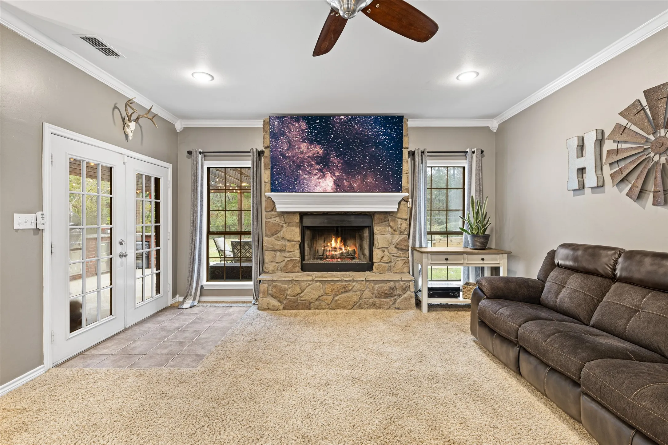 Single Family Residence For Sale in Harrison County , 210 Whistler, Hallsville, Texas 75650, 4 Bedroom, 4 Bathroom, 3 Garage spaces, 2,732 Sqft, built in 2004, mls#21211197, Real Estate Agent in Hallsville, Homes For Sale in Harrison county, Homes For Sale in Hallsville, Realtor in Hallsville Texas, Real Estate Brokerage Independent Realty Texas, Luminita Cordes Realtor