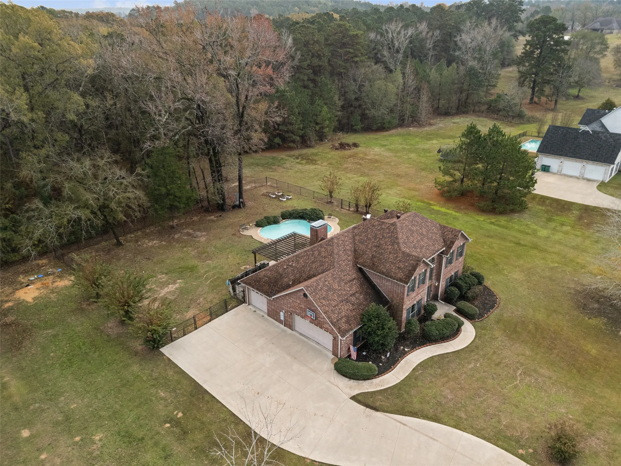 Single Family Residence For Sale in Harrison County , 210 Whistler, Hallsville, Texas 75650, 4 Bedroom, 4 Bathroom, 3 Garage spaces, 2,732 Sqft, built in 2004, mls#21211197, Real Estate Agent in Hallsville, Homes For Sale in Harrison county, Homes For Sale in Hallsville, Realtor in Hallsville Texas, Real Estate Brokerage Independent Realty Texas, Luminita Cordes Realtor