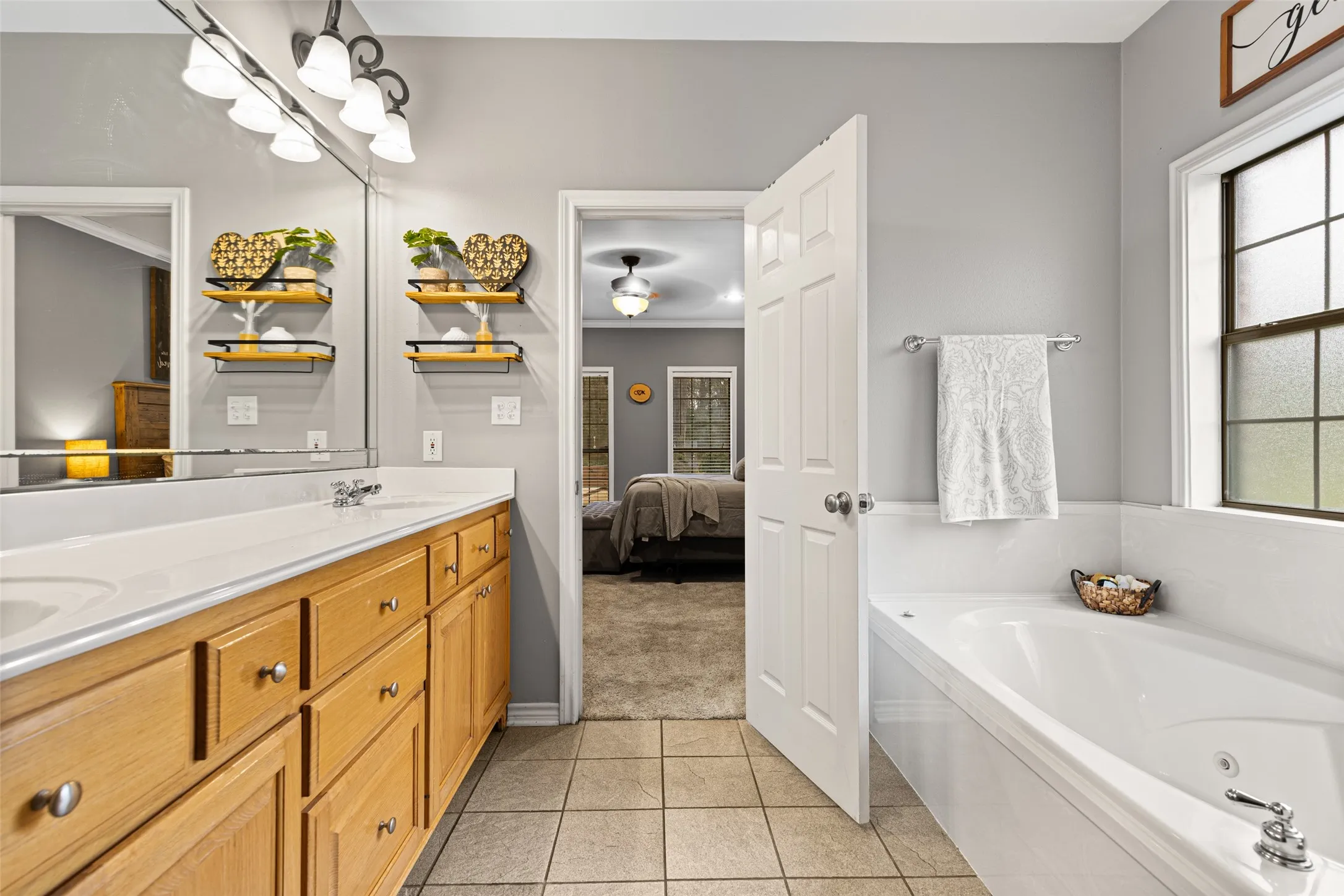 Single Family Residence For Sale in Harrison County , 210 Whistler, Hallsville, Texas 75650, 4 Bedroom, 4 Bathroom, 3 Garage spaces, 2,732 Sqft, built in 2004, mls#21211197, Real Estate Agent in Hallsville, Homes For Sale in Harrison county, Homes For Sale in Hallsville, Realtor in Hallsville Texas, Real Estate Brokerage Independent Realty Texas, Luminita Cordes Realtor