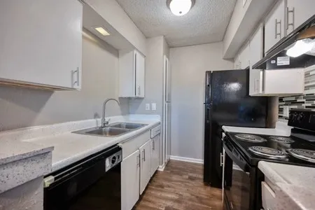 Apartment For Rent in Dallas County , 3300 Edgewood Drive, Garland, Texas 75042, 2 Bedroom, 2 Bathroom, Garage spaces, 1,008 Sqft, built in 1969, mls#21211237, Real Estate Agent in Garland, Homes For Rent in Dallas county, Homes For Rent in Garland, Realtor in Garland Texas, Real Estate Brokerage Independent Realty Texas, Luminita Cordes Realtor