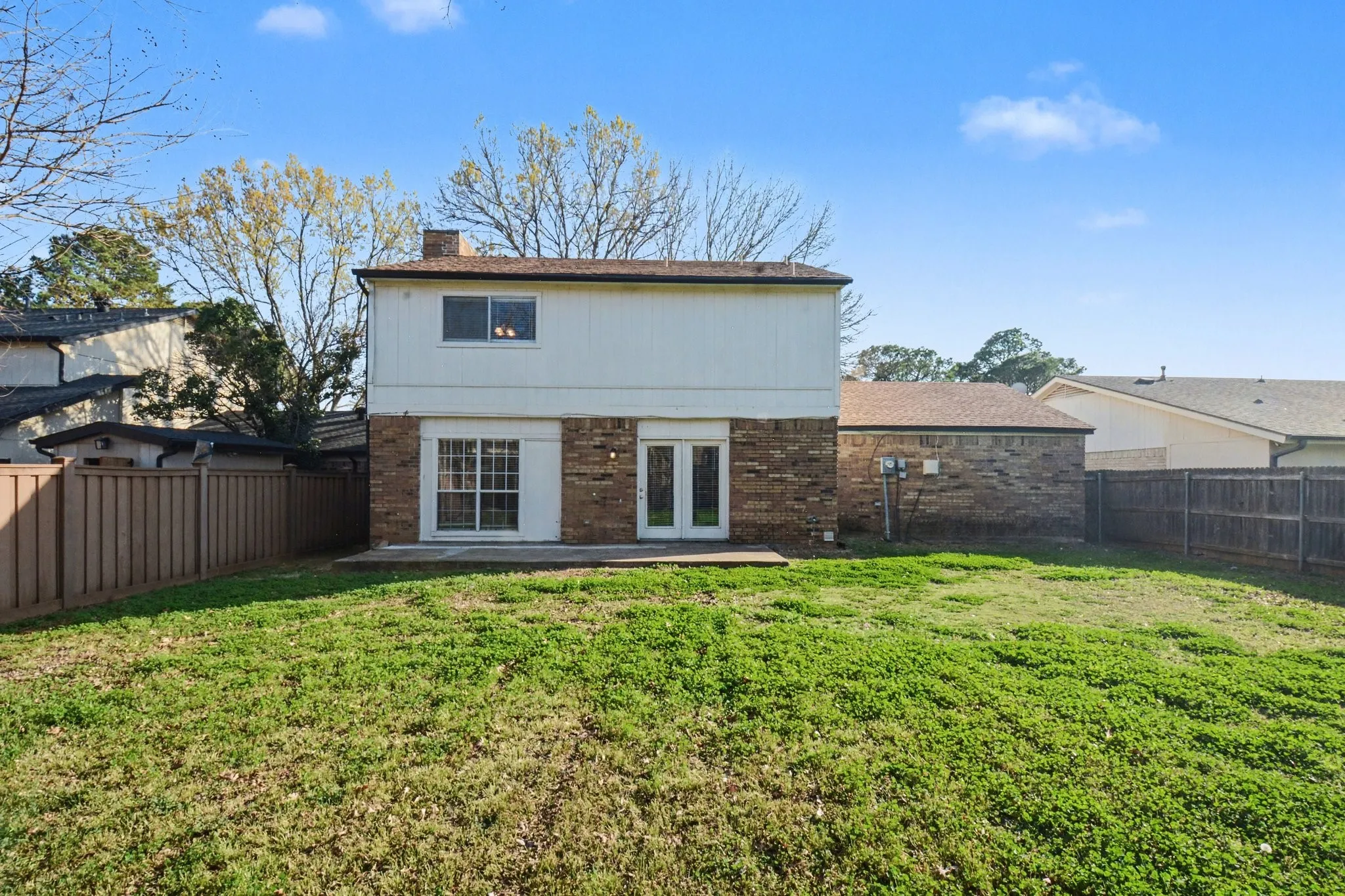 Single Family Residence For Sale in Denton County , 2014 Danley Court, Flower Mound, Texas 75028, 3 Bedroom, 3 Bathroom, 2 Garage spaces, 1,740 Sqft, built in 1978, Preowned, mls#21211235, Real Estate Agent in Flower Mound, Homes For Sale in Denton county, Homes For Sale in Flower Mound, Realtor in Flower Mound Texas, Real Estate Brokerage Independent Realty Texas, Luminita Cordes Realtor