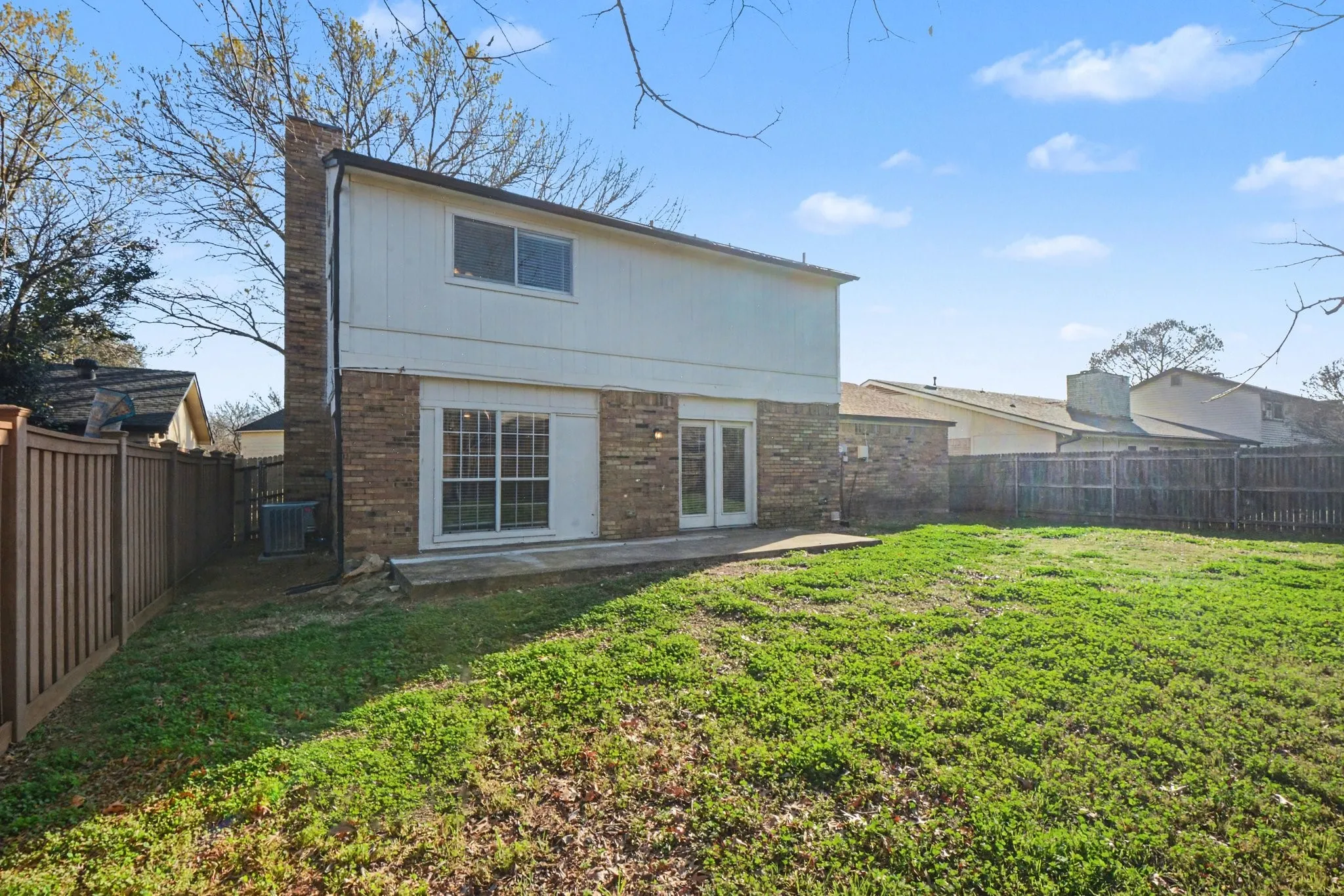 Single Family Residence For Sale in Denton County , 2014 Danley Court, Flower Mound, Texas 75028, 3 Bedroom, 3 Bathroom, 2 Garage spaces, 1,740 Sqft, built in 1978, Preowned, mls#21211235, Real Estate Agent in Flower Mound, Homes For Sale in Denton county, Homes For Sale in Flower Mound, Realtor in Flower Mound Texas, Real Estate Brokerage Independent Realty Texas, Luminita Cordes Realtor