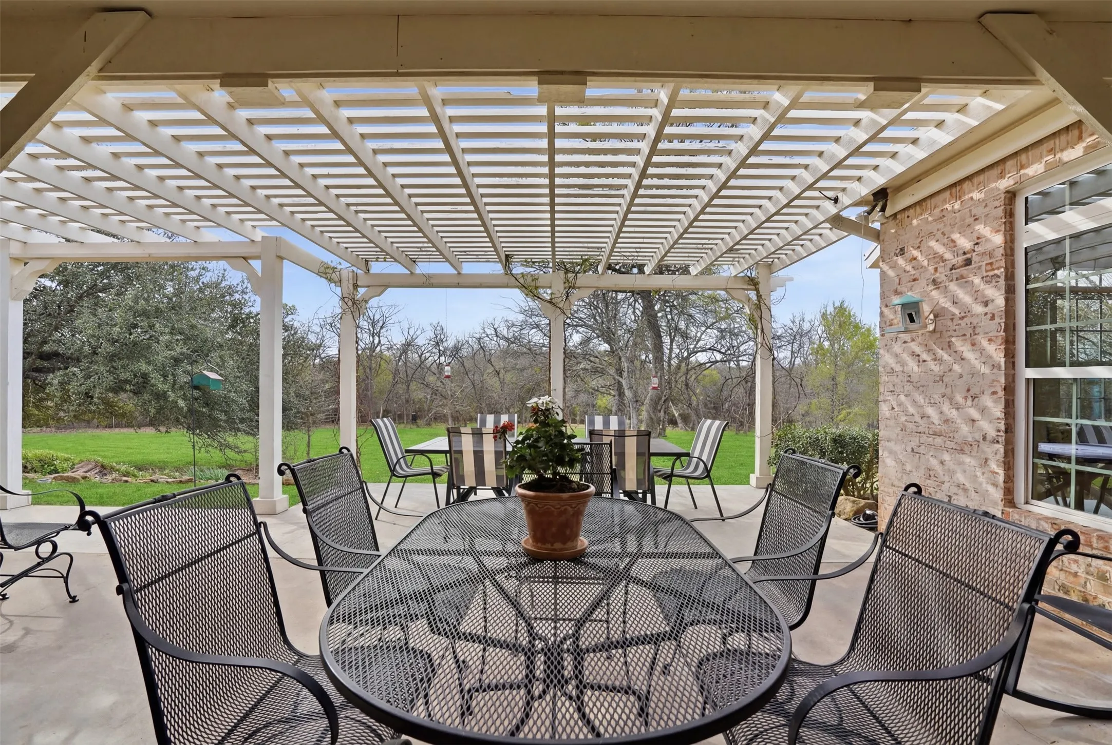 Single Family Residence For Sale in Hood County , 2151 Lipan Highway, Granbury, Texas 76048, 3 Bedroom, 4 Bathroom, 2 Garage spaces, 3,819 Sqft, built in 2016, Preowned, mls#21211156, Real Estate Agent in Granbury, Homes For Sale in Hood county, Homes For Sale in Granbury, Realtor in Granbury Texas, Real Estate Brokerage Independent Realty Texas, Luminita Cordes Realtor