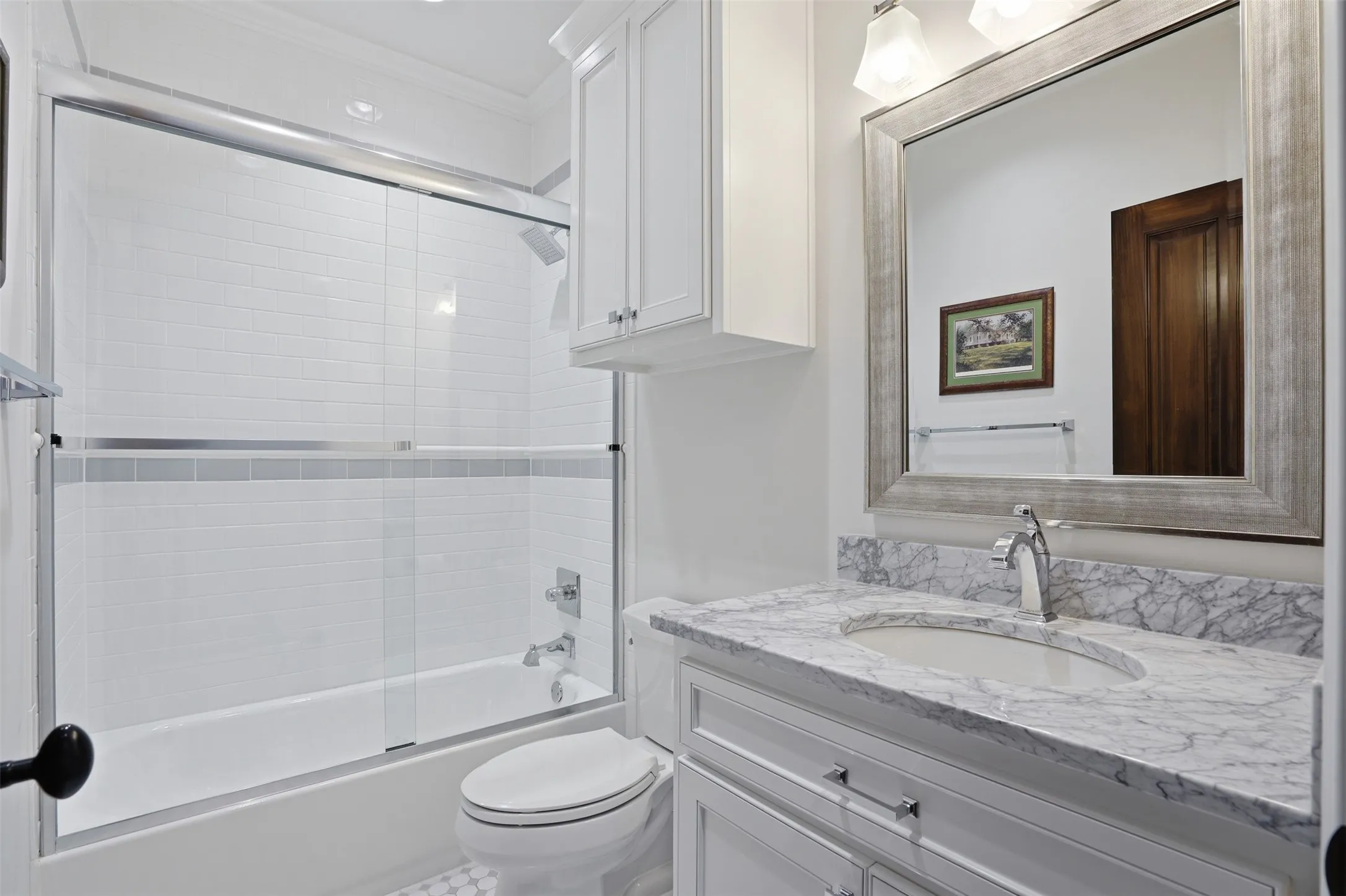 Single Family Residence For Sale in Hood County , 2151 Lipan Highway, Granbury, Texas 76048, 3 Bedroom, 4 Bathroom, 2 Garage spaces, 3,819 Sqft, built in 2016, Preowned, mls#21211156, Real Estate Agent in Granbury, Homes For Sale in Hood county, Homes For Sale in Granbury, Realtor in Granbury Texas, Real Estate Brokerage Independent Realty Texas, Luminita Cordes Realtor