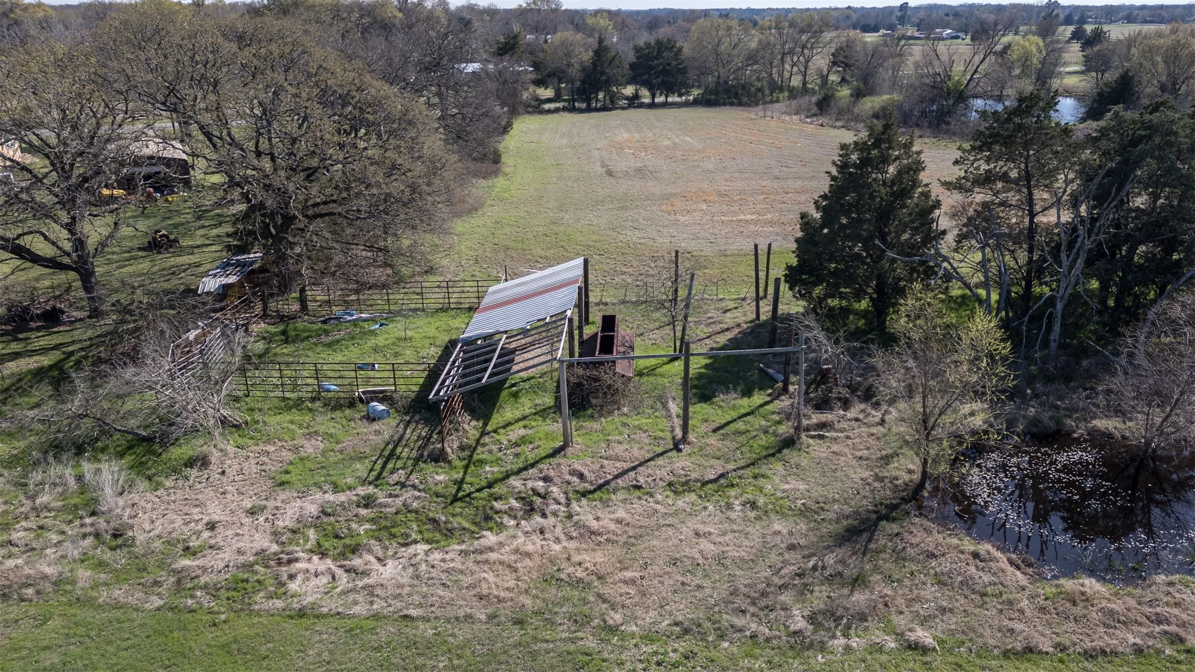 Farm For Sale in Fannin County , 267 County Road 2150, Telephone, Texas 75446, 3 Bedroom, 2 Bathroom, Garage spaces, 1,596 Sqft, built in 2000, mls#21211256, Real Estate Agent in Telephone, Homes For Sale in Fannin county, Homes For Sale in Telephone, Realtor in Telephone Texas, Real Estate Brokerage Independent Realty Texas, Luminita Cordes Realtor