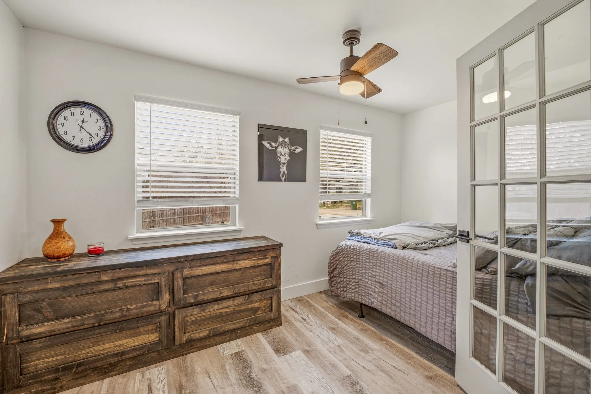 Single Family Residence For Sale in Hamilton County , 412 N Kirk Street, Hico, Texas 76457, 3 Bedrooms, 1 Bathroom, Garage spaces, 1,302 Sqft, built in 1940, Preowned, Price $255,000, mls#21211241, Real Estate Agent in Hico, Homes For Sale in Hamilton county, Homes For Sale in Hico, Realtor in Hico Texas, Real Estate Brokerage Independent Realty Texas, Luminita Cordes Realtor