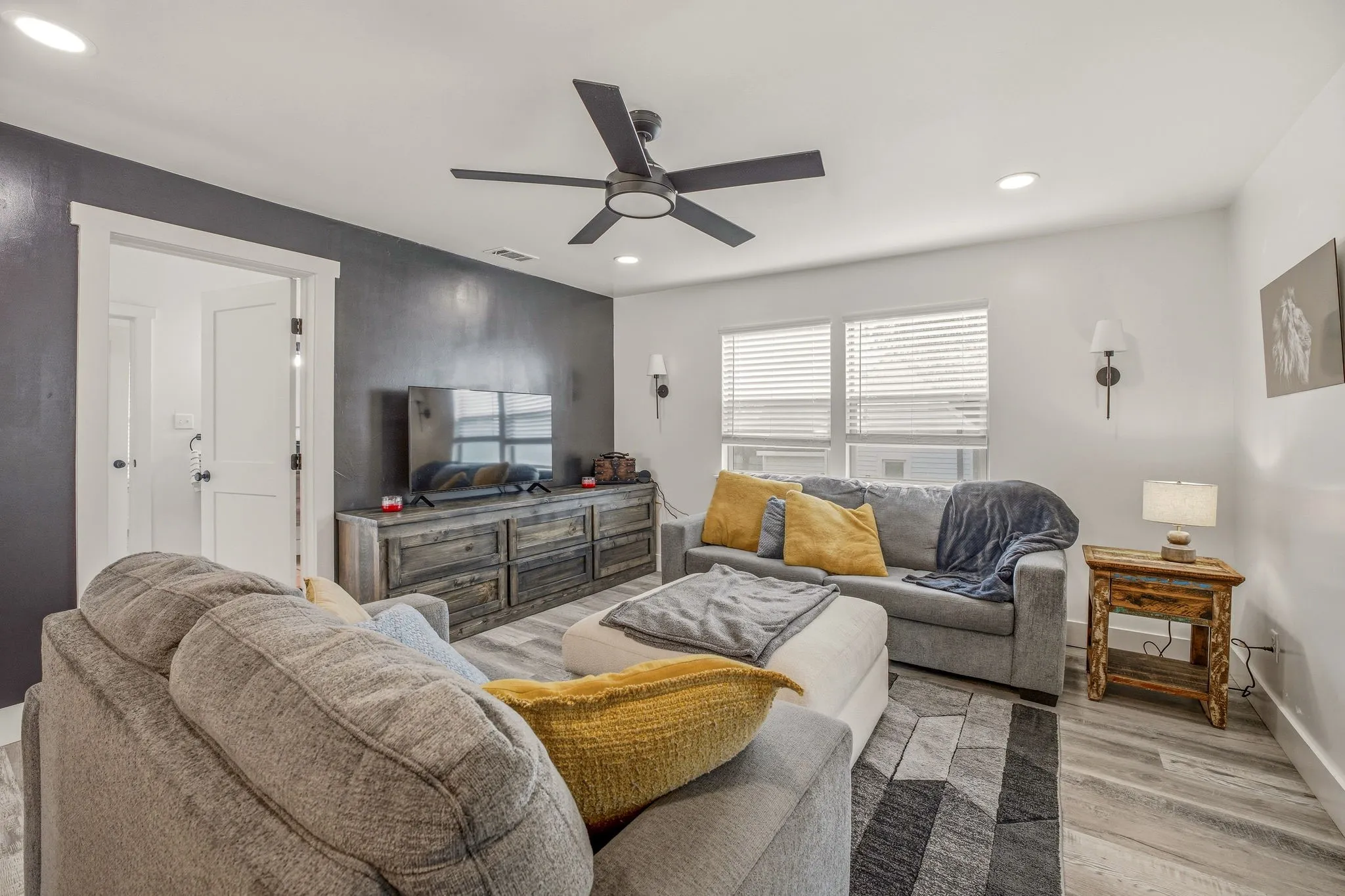 Single Family Residence For Sale in Hamilton County , 412 N Kirk Street, Hico, Texas 76457, 3 Bedrooms, 1 Bathroom, Garage spaces, 1,302 Sqft, built in 1940, Preowned, Price $255,000, mls#21211241, Real Estate Agent in Hico, Homes For Sale in Hamilton county, Homes For Sale in Hico, Realtor in Hico Texas, Real Estate Brokerage Independent Realty Texas, Luminita Cordes Realtor