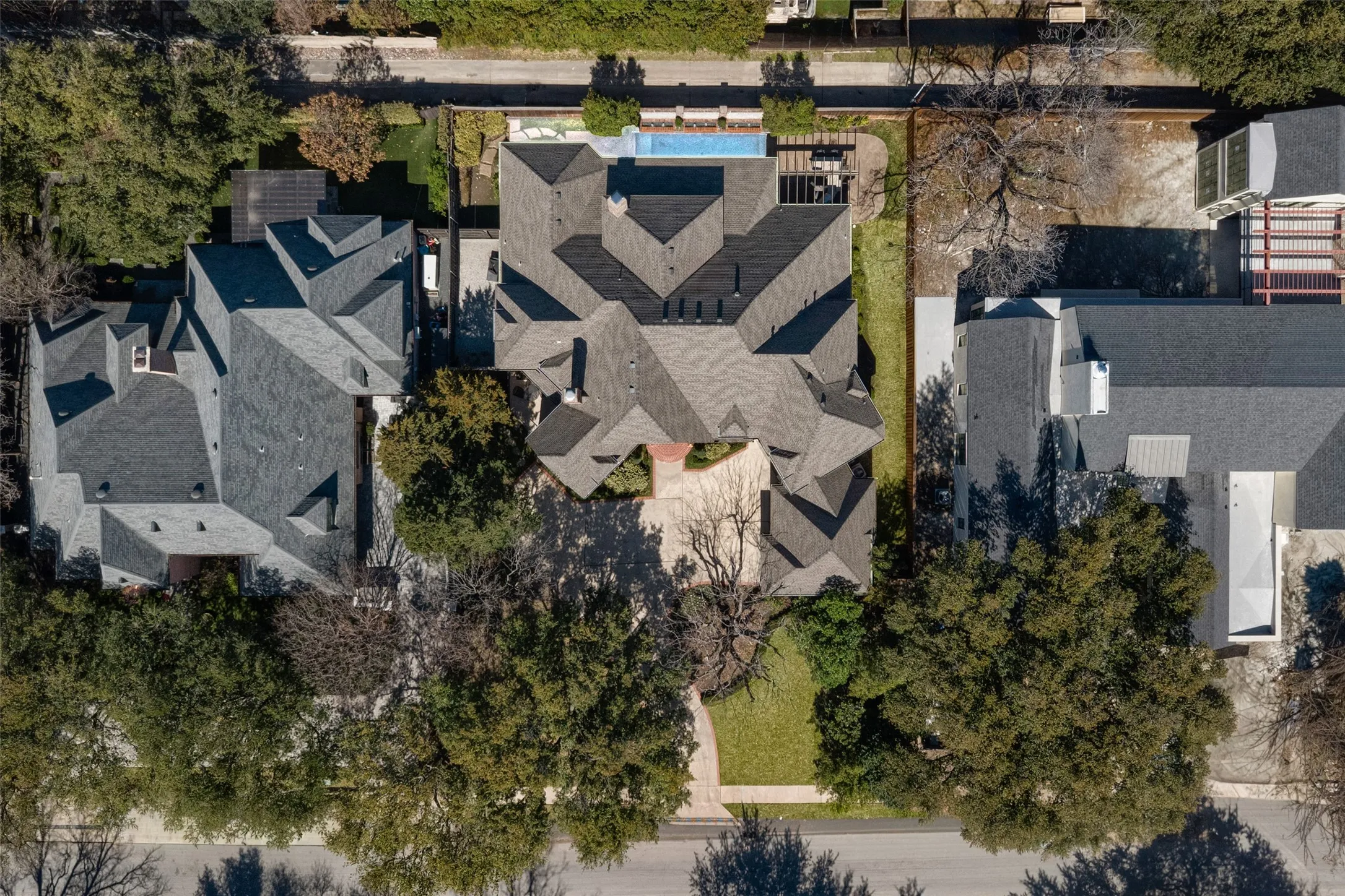 The home featured and large setback for privacy and a stellar drive up.