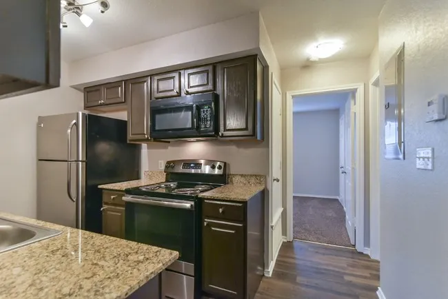 Apartment For Rent in Tarrant County , 820 Southeast Parkway, Azle, Texas 76020, 2 Bedroom, 1 Bathroom, Garage spaces, 786 Sqft, built in 1985, mls#21211331, Real Estate Agent in Azle, Homes For Rent in Tarrant county, Homes For Rent in Azle, Realtor in Azle Texas, Real Estate Brokerage Independent Realty Texas, Luminita Cordes Realtor