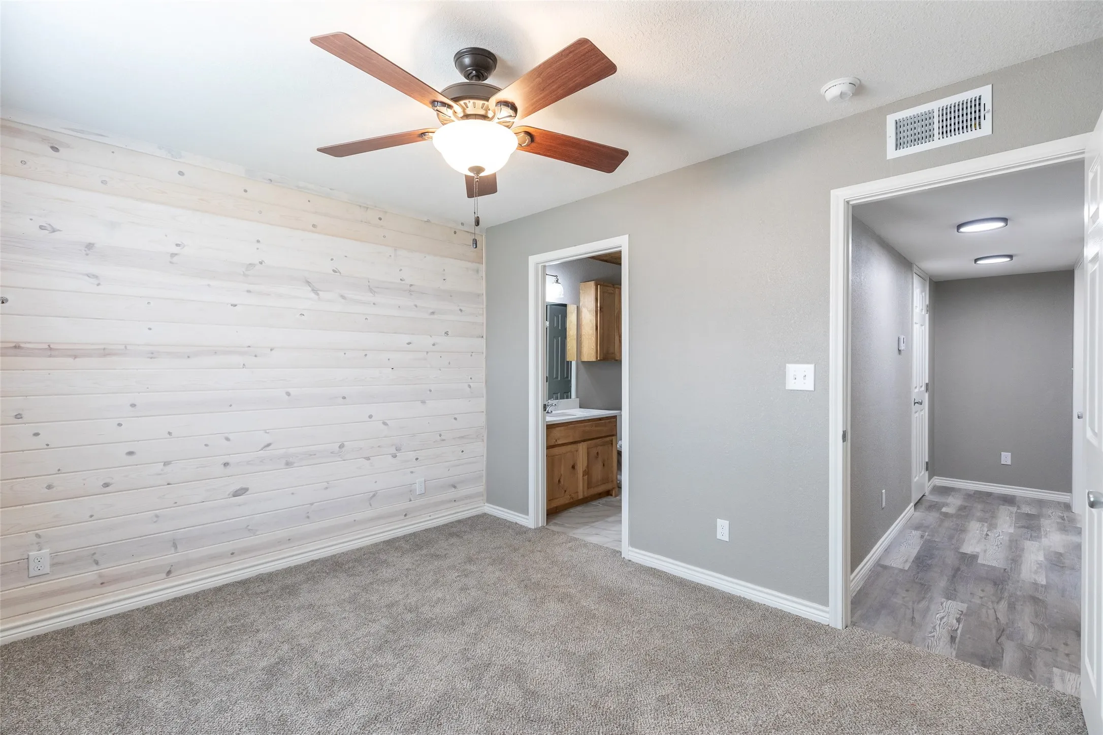 Single Family Residence For Sale in Coleman County , 708 W 1st Street, Coleman, Texas 76834, 3 Bedroom, 3 Bathroom, Garage spaces, 1,203 Sqft, built in 2026, New Construction - Complete, mls#21209180, Real Estate Agent in Coleman, Homes For Sale in Coleman county, Homes For Sale in Coleman, Realtor in Coleman Texas, Real Estate Brokerage Independent Realty Texas, Luminita Cordes Realtor