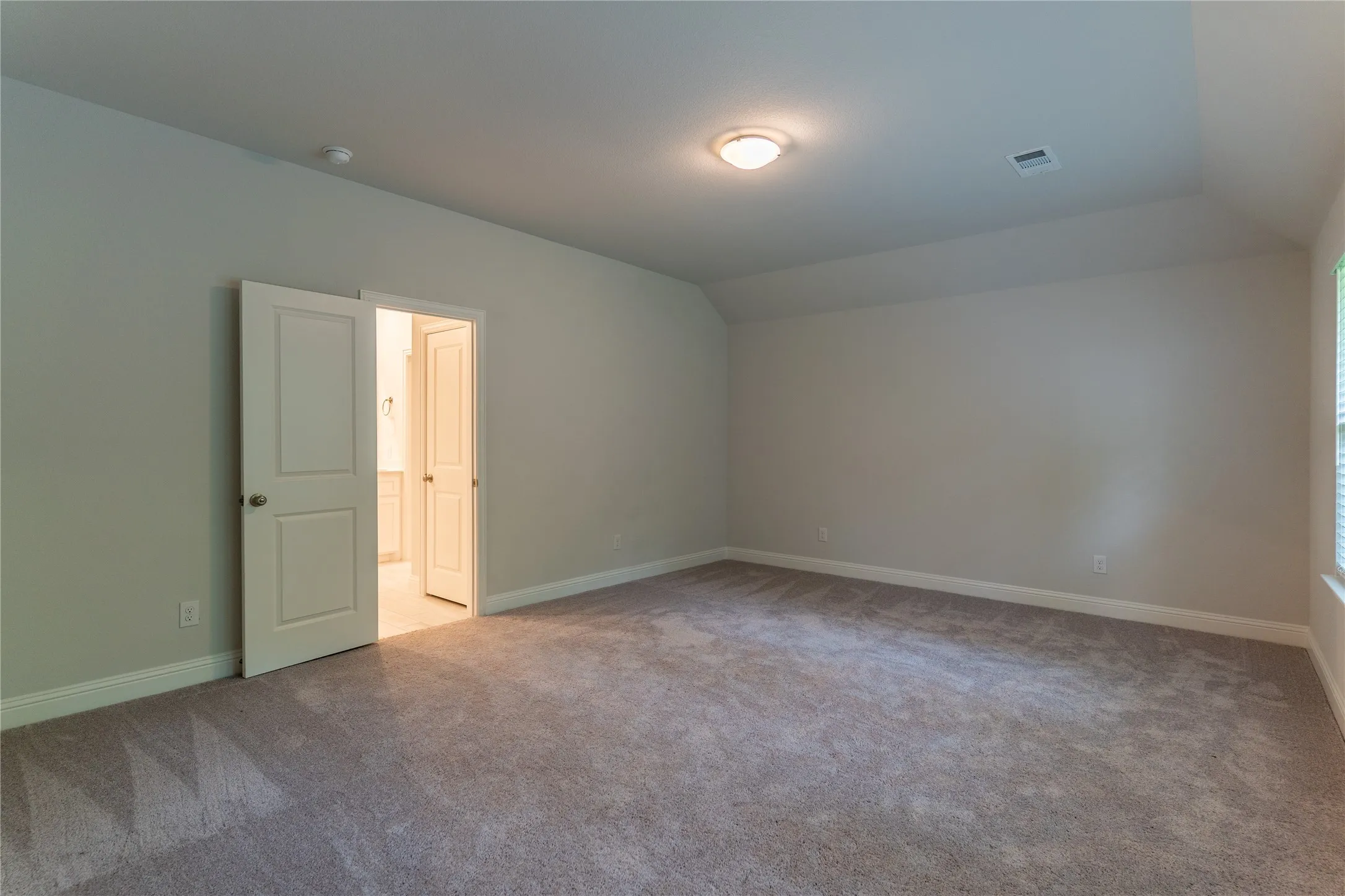 Single Family Residence For Sale in Collin County , 1314 Elizabeth Street, Anna, Texas 75409, 4 Bedroom, 2 Bathroom, 2 Garage spaces, 2,201 Sqft, built in 2021, Preowned, mls#21211492, Real Estate Agent in Anna, Homes For Sale in Collin county, Homes For Sale in Anna, Realtor in Anna Texas, Real Estate Brokerage Independent Realty Texas, Luminita Cordes Realtor