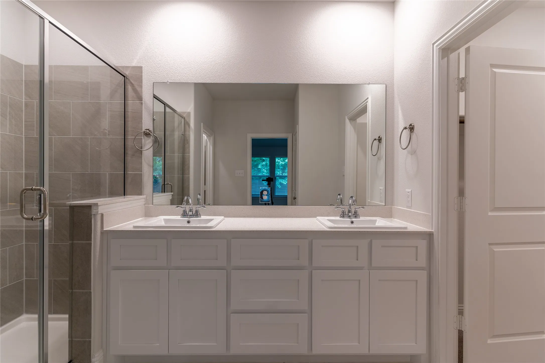 Single Family Residence For Sale in Collin County , 1314 Elizabeth Street, Anna, Texas 75409, 4 Bedroom, 2 Bathroom, 2 Garage spaces, 2,201 Sqft, built in 2021, Preowned, mls#21211492, Real Estate Agent in Anna, Homes For Sale in Collin county, Homes For Sale in Anna, Realtor in Anna Texas, Real Estate Brokerage Independent Realty Texas, Luminita Cordes Realtor