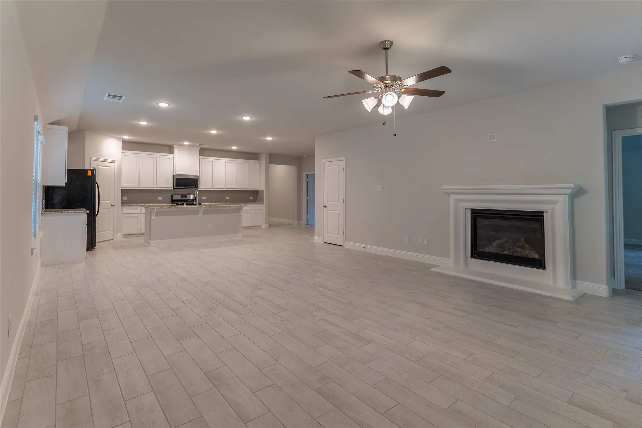 Single Family Residence For Sale in Collin County , 1314 Elizabeth Street, Anna, Texas 75409, 4 Bedroom, 2 Bathroom, 2 Garage spaces, 2,201 Sqft, built in 2021, Preowned, mls#21211492, Real Estate Agent in Anna, Homes For Sale in Collin county, Homes For Sale in Anna, Realtor in Anna Texas, Real Estate Brokerage Independent Realty Texas, Luminita Cordes Realtor