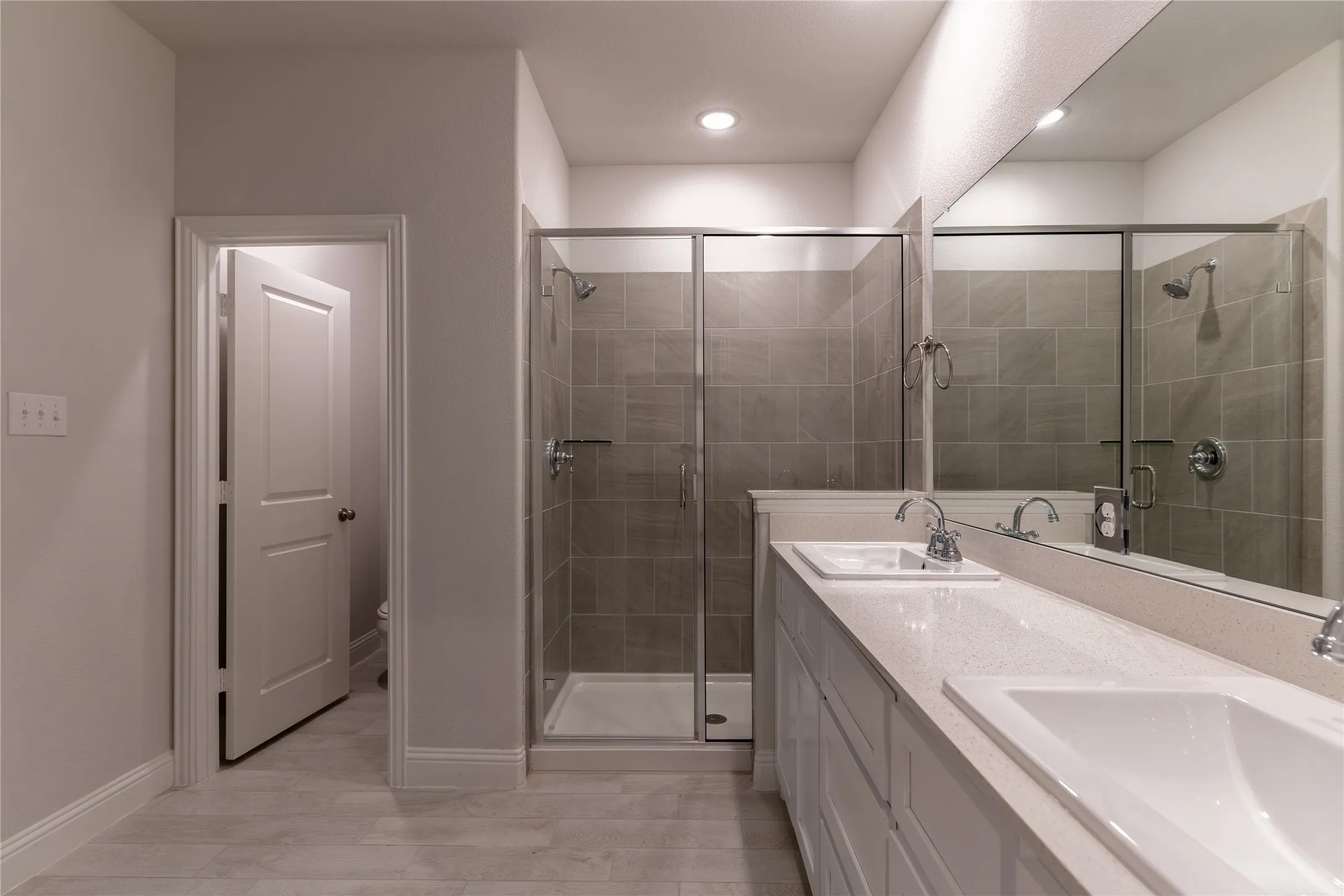 Single Family Residence For Sale in Collin County , 1314 Elizabeth Street, Anna, Texas 75409, 4 Bedroom, 2 Bathroom, 2 Garage spaces, 2,201 Sqft, built in 2021, Preowned, mls#21211492, Real Estate Agent in Anna, Homes For Sale in Collin county, Homes For Sale in Anna, Realtor in Anna Texas, Real Estate Brokerage Independent Realty Texas, Luminita Cordes Realtor