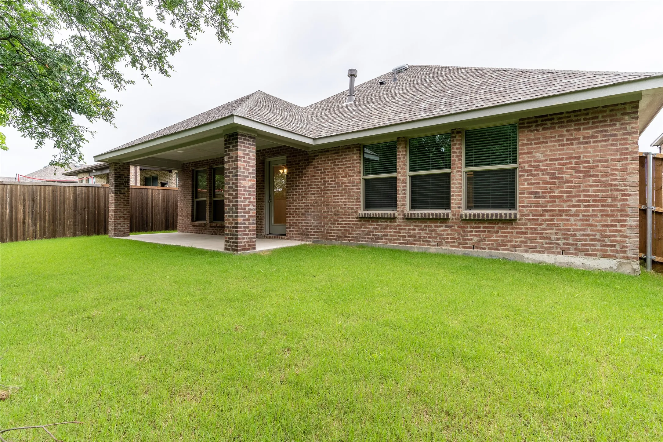 Single Family Residence For Sale in Collin County , 1314 Elizabeth Street, Anna, Texas 75409, 4 Bedroom, 2 Bathroom, 2 Garage spaces, 2,201 Sqft, built in 2021, Preowned, mls#21211492, Real Estate Agent in Anna, Homes For Sale in Collin county, Homes For Sale in Anna, Realtor in Anna Texas, Real Estate Brokerage Independent Realty Texas, Luminita Cordes Realtor
