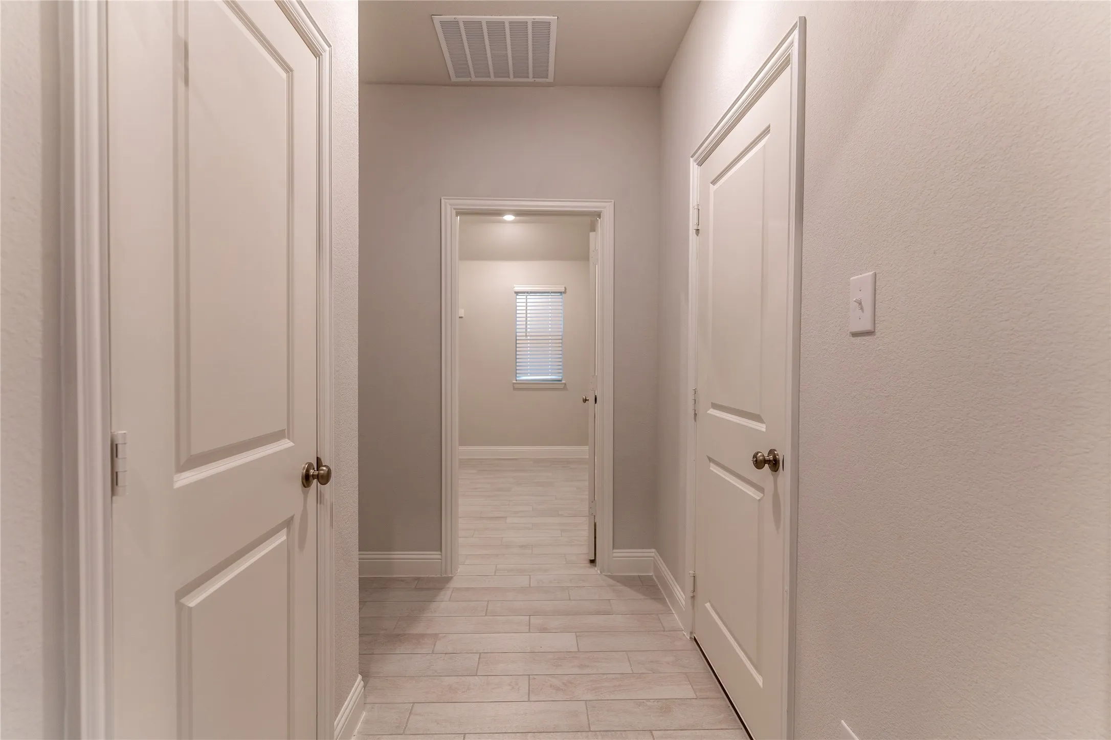 Single Family Residence For Sale in Collin County , 1314 Elizabeth Street, Anna, Texas 75409, 4 Bedroom, 2 Bathroom, 2 Garage spaces, 2,201 Sqft, built in 2021, Preowned, mls#21211492, Real Estate Agent in Anna, Homes For Sale in Collin county, Homes For Sale in Anna, Realtor in Anna Texas, Real Estate Brokerage Independent Realty Texas, Luminita Cordes Realtor