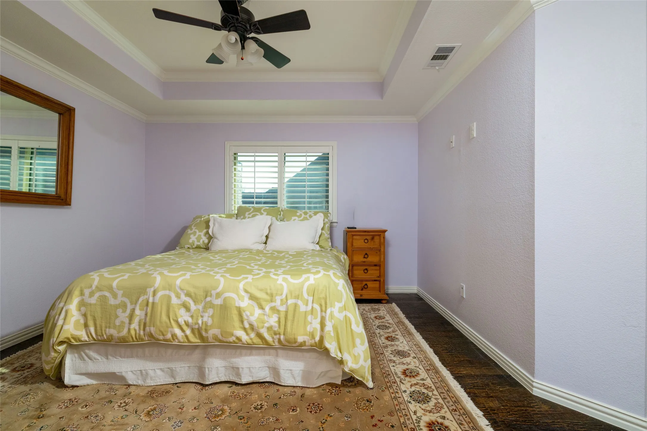 Single Family Residence For Sale in Tarrant County , 1351 Province Lane, Southlake, Texas 76092, 5 Bedroom, 5 Bathroom, 3 Garage spaces, 4,785 Sqft, built in 2001, mls#21210974, Real Estate Agent in Southlake, Homes For Sale in Tarrant county, Homes For Sale in Southlake, Realtor in Southlake Texas, Real Estate Brokerage Independent Realty Texas, Luminita Cordes Realtor