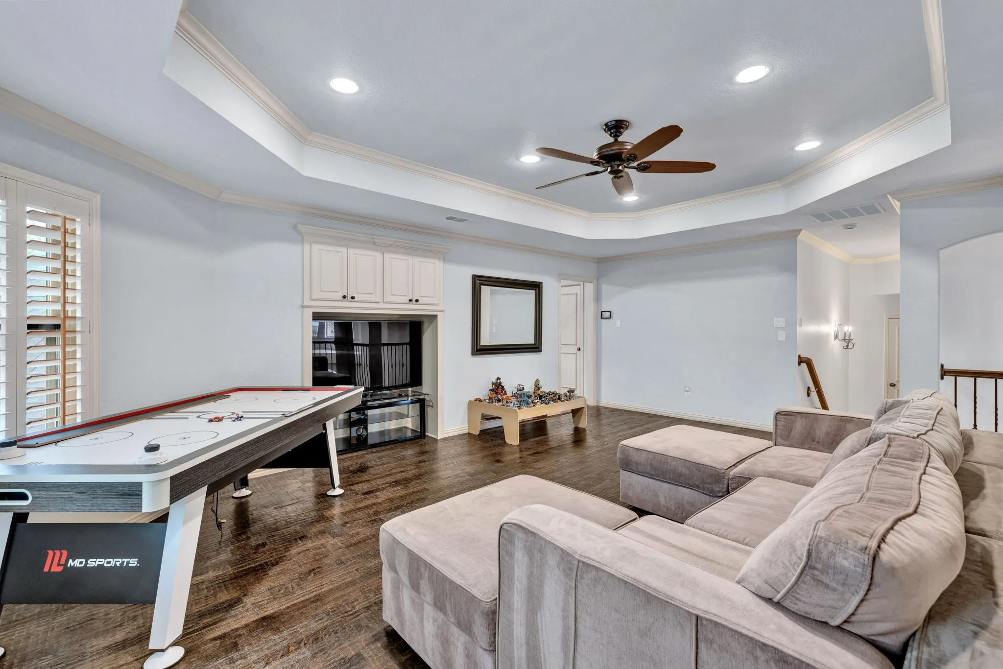 Single Family Residence For Sale in Tarrant County , 1351 Province Lane, Southlake, Texas 76092, 5 Bedroom, 5 Bathroom, 3 Garage spaces, 4,785 Sqft, built in 2001, mls#21210974, Real Estate Agent in Southlake, Homes For Sale in Tarrant county, Homes For Sale in Southlake, Realtor in Southlake Texas, Real Estate Brokerage Independent Realty Texas, Luminita Cordes Realtor