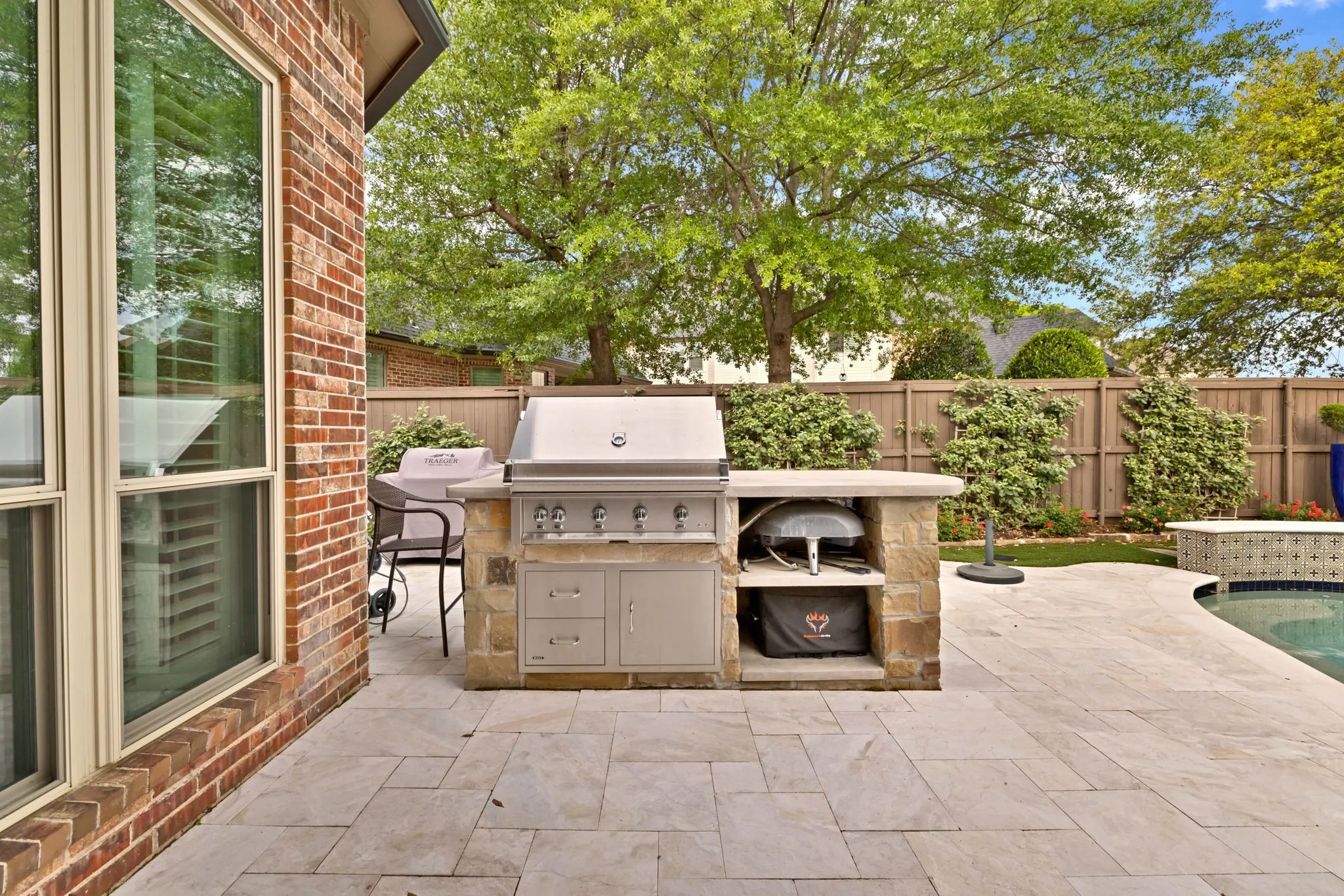 Single Family Residence For Sale in Tarrant County , 1351 Province Lane, Southlake, Texas 76092, 5 Bedroom, 5 Bathroom, 3 Garage spaces, 4,785 Sqft, built in 2001, mls#21210974, Real Estate Agent in Southlake, Homes For Sale in Tarrant county, Homes For Sale in Southlake, Realtor in Southlake Texas, Real Estate Brokerage Independent Realty Texas, Luminita Cordes Realtor