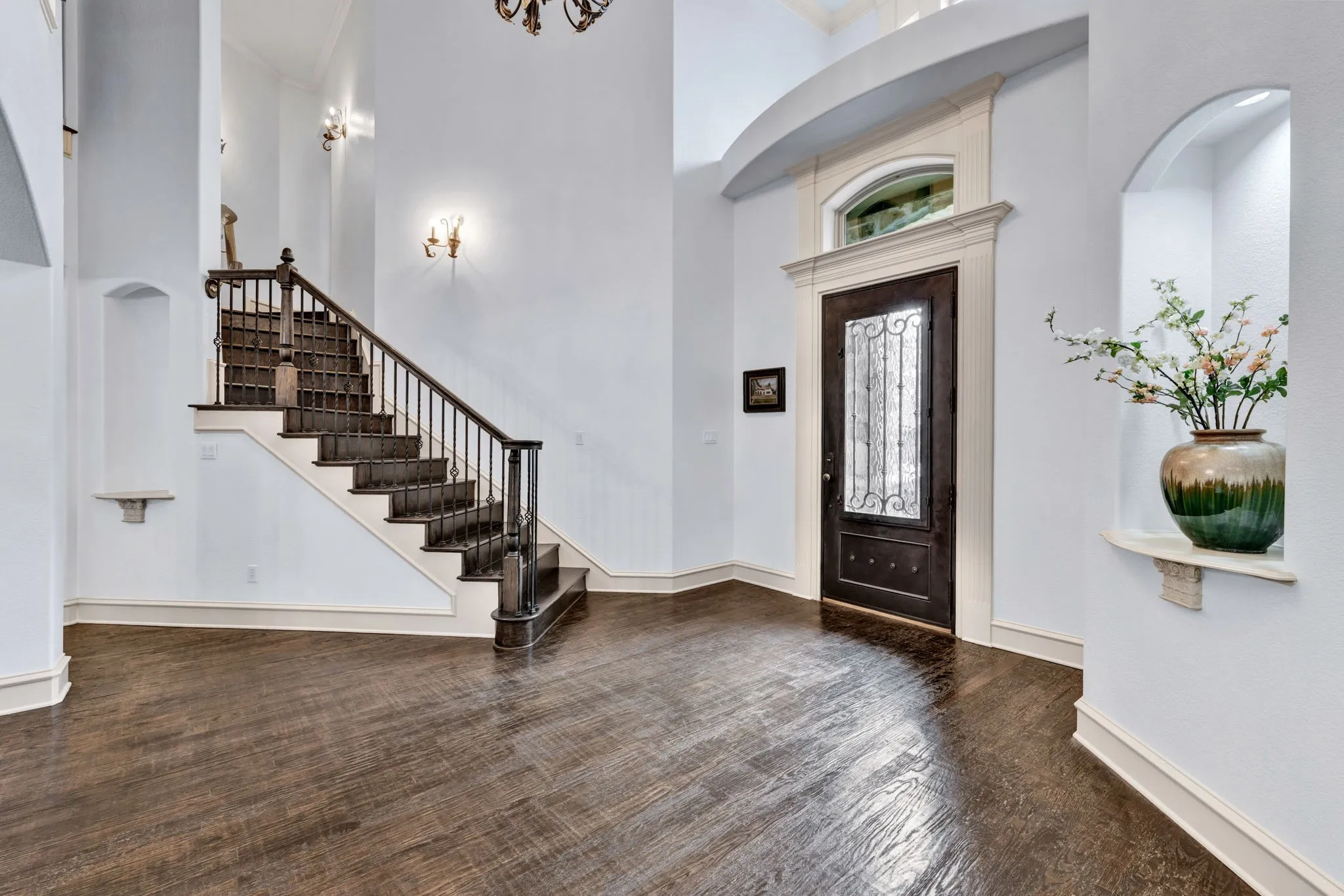 Single Family Residence For Sale in Tarrant County , 1351 Province Lane, Southlake, Texas 76092, 5 Bedroom, 5 Bathroom, 3 Garage spaces, 4,785 Sqft, built in 2001, mls#21210974, Real Estate Agent in Southlake, Homes For Sale in Tarrant county, Homes For Sale in Southlake, Realtor in Southlake Texas, Real Estate Brokerage Independent Realty Texas, Luminita Cordes Realtor