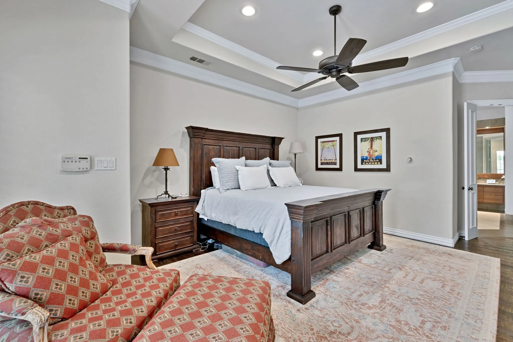 Single Family Residence For Sale in Tarrant County , 1351 Province Lane, Southlake, Texas 76092, 5 Bedroom, 5 Bathroom, 3 Garage spaces, 4,785 Sqft, built in 2001, mls#21210974, Real Estate Agent in Southlake, Homes For Sale in Tarrant county, Homes For Sale in Southlake, Realtor in Southlake Texas, Real Estate Brokerage Independent Realty Texas, Luminita Cordes Realtor