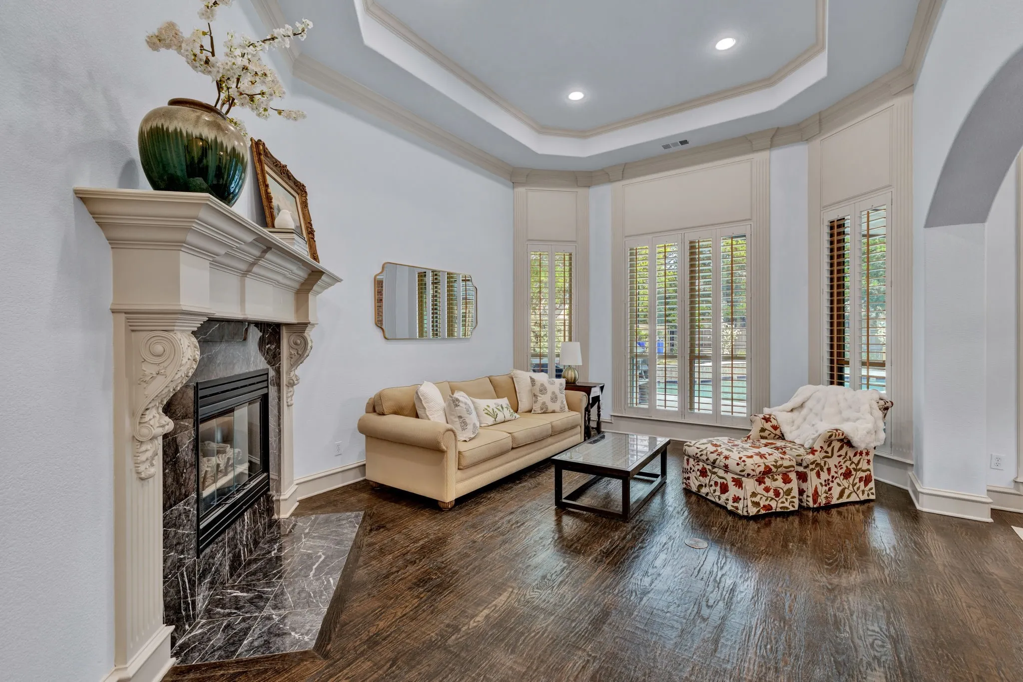 Single Family Residence For Sale in Tarrant County , 1351 Province Lane, Southlake, Texas 76092, 5 Bedroom, 5 Bathroom, 3 Garage spaces, 4,785 Sqft, built in 2001, mls#21210974, Real Estate Agent in Southlake, Homes For Sale in Tarrant county, Homes For Sale in Southlake, Realtor in Southlake Texas, Real Estate Brokerage Independent Realty Texas, Luminita Cordes Realtor