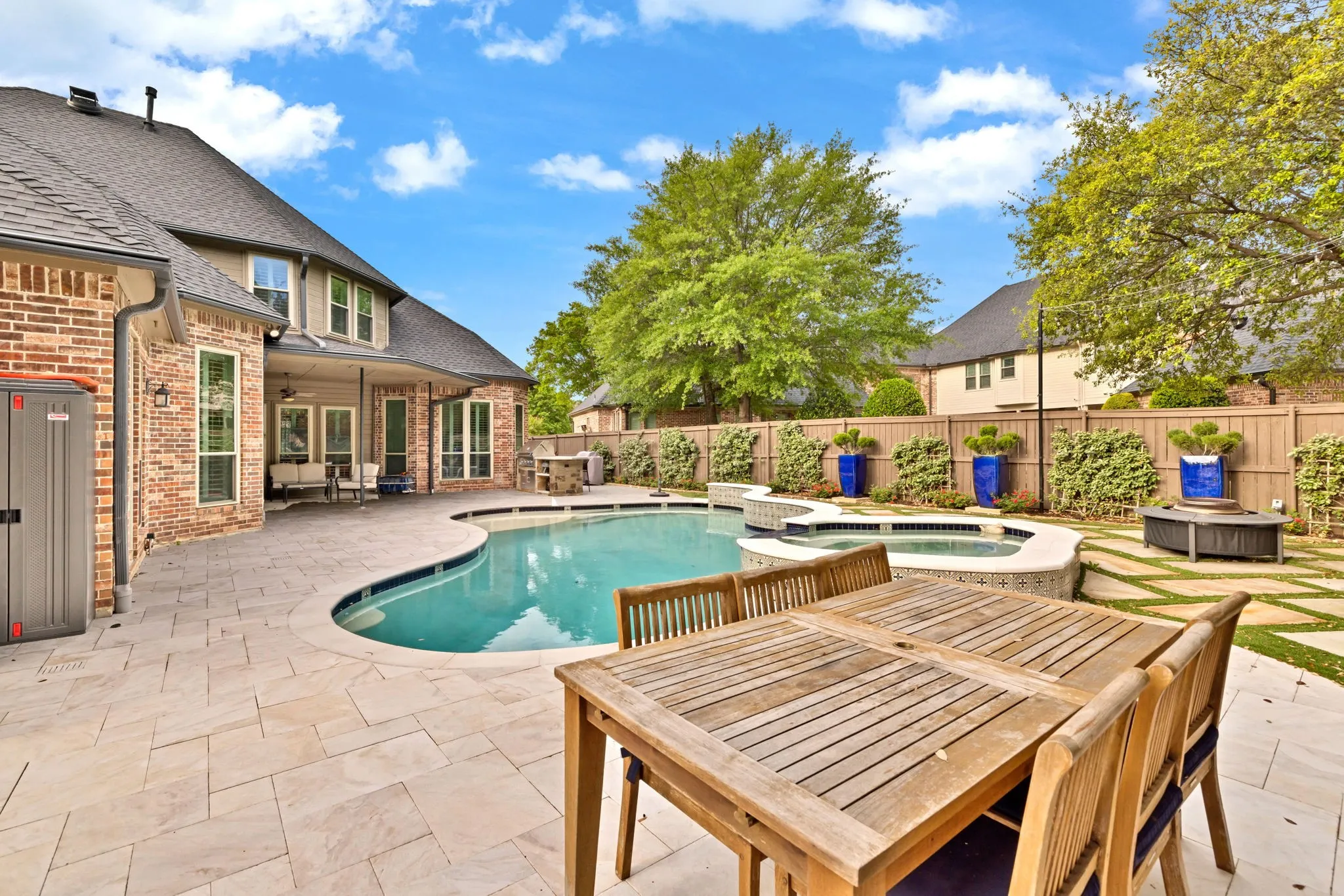 Single Family Residence For Sale in Tarrant County , 1351 Province Lane, Southlake, Texas 76092, 5 Bedroom, 5 Bathroom, 3 Garage spaces, 4,785 Sqft, built in 2001, mls#21210974, Real Estate Agent in Southlake, Homes For Sale in Tarrant county, Homes For Sale in Southlake, Realtor in Southlake Texas, Real Estate Brokerage Independent Realty Texas, Luminita Cordes Realtor