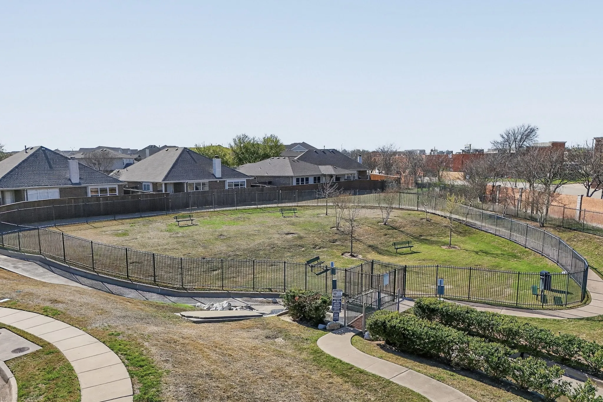 Single Family Residence For Sale in Tarrant County , 4541 Indian Rock Drive, Fort Worth, Texas 76244, 4 Bedroom, 3 Bathroom, 2 Garage spaces, 2,772 Sqft, built in 2002, Preowned, mls#21210468, Real Estate Agent in Fort Worth, Homes For Sale in Tarrant county, Homes For Sale in Fort Worth, Realtor in Fort Worth Texas, Real Estate Brokerage Independent Realty Texas, Luminita Cordes Realtor