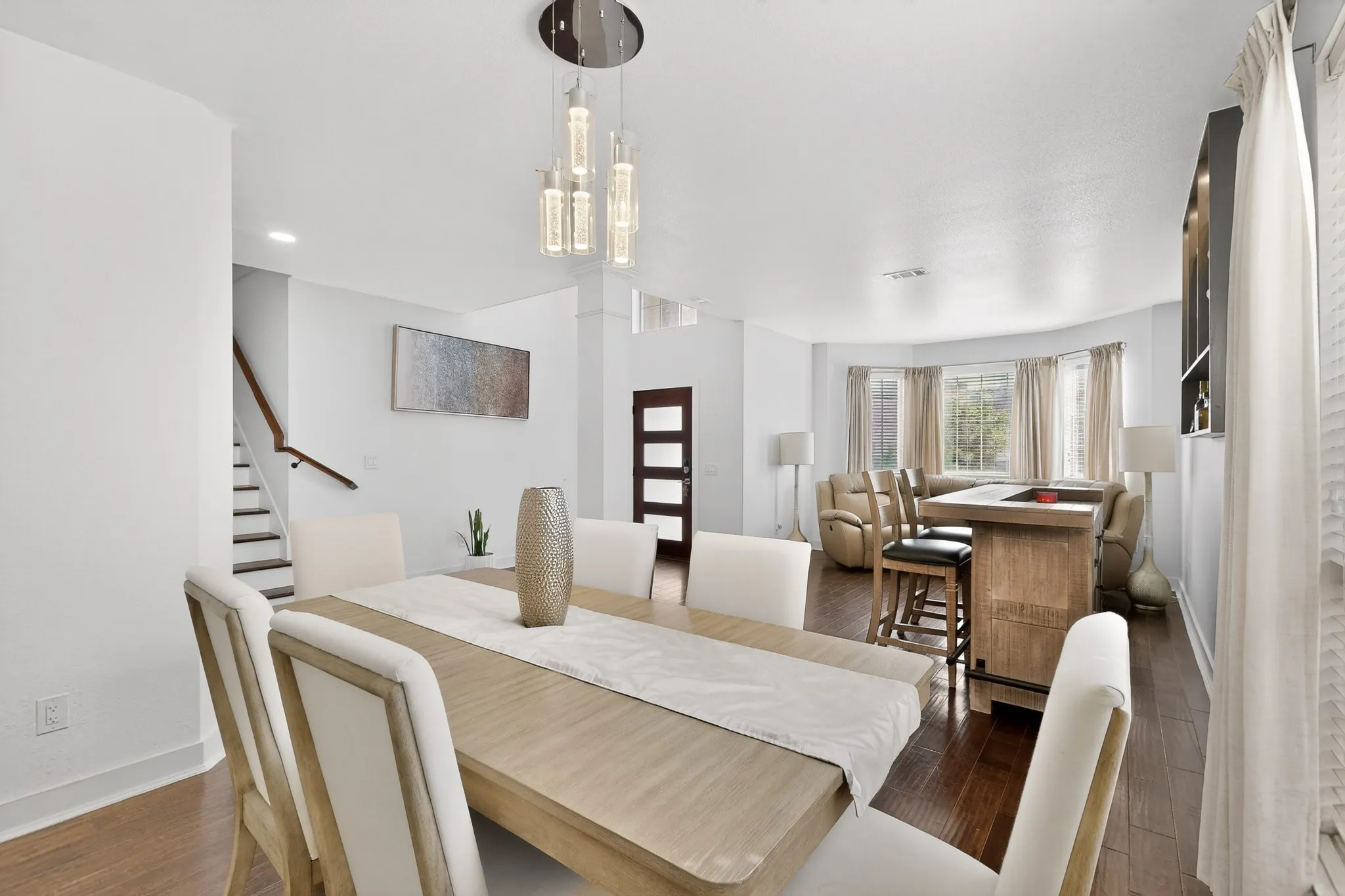 Single Family Residence For Sale in Tarrant County , 4541 Indian Rock Drive, Fort Worth, Texas 76244, 4 Bedroom, 3 Bathroom, 2 Garage spaces, 2,772 Sqft, built in 2002, Preowned, mls#21210468, Real Estate Agent in Fort Worth, Homes For Sale in Tarrant county, Homes For Sale in Fort Worth, Realtor in Fort Worth Texas, Real Estate Brokerage Independent Realty Texas, Luminita Cordes Realtor