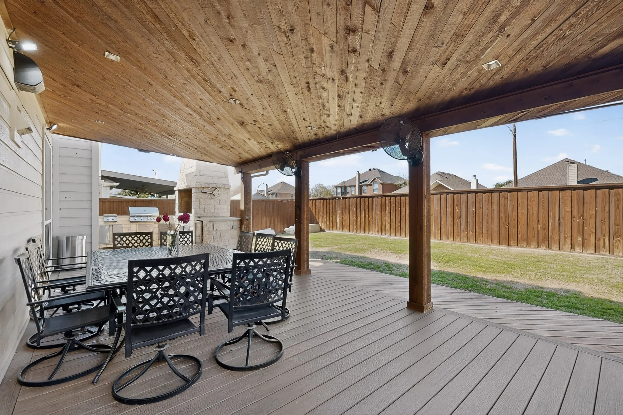 Single Family Residence For Sale in Tarrant County , 4541 Indian Rock Drive, Fort Worth, Texas 76244, 4 Bedroom, 3 Bathroom, 2 Garage spaces, 2,772 Sqft, built in 2002, Preowned, mls#21210468, Real Estate Agent in Fort Worth, Homes For Sale in Tarrant county, Homes For Sale in Fort Worth, Realtor in Fort Worth Texas, Real Estate Brokerage Independent Realty Texas, Luminita Cordes Realtor