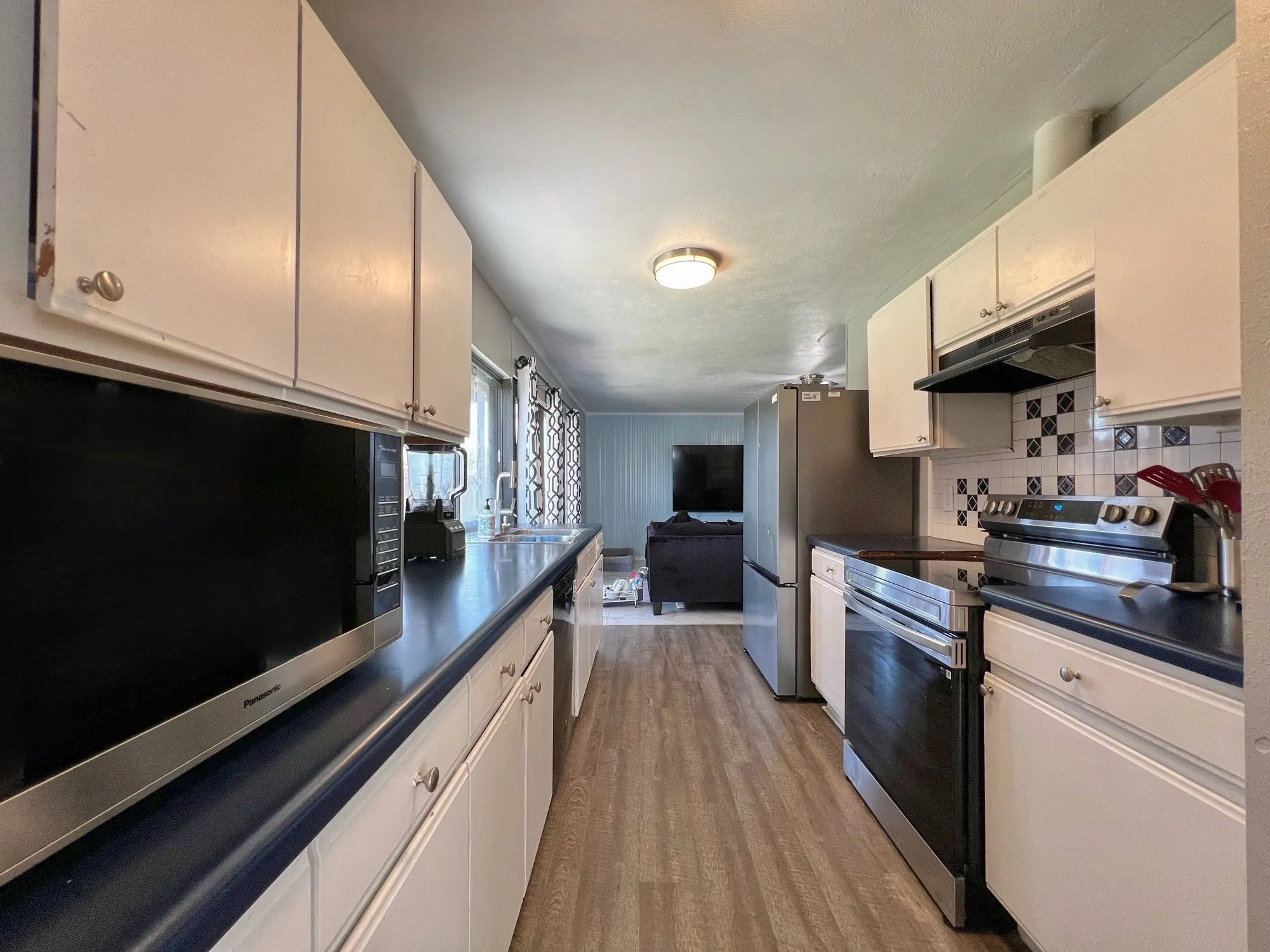 Single Family Residence For Sale in Dallas County , 5609 Kerry Lane, Garland, Texas 75043, 3 Bedrooms, 2 Bathrooms, 2 Garage spaces, 1,749 Sqft, built in 1977, Preowned, Price $274,900, mls#21211679, Real Estate Agent in Garland, Homes For Sale in Dallas county, Homes For Sale in Garland, Realtor in Garland Texas, Real Estate Brokerage Independent Realty Texas, Luminita Cordes Realtor