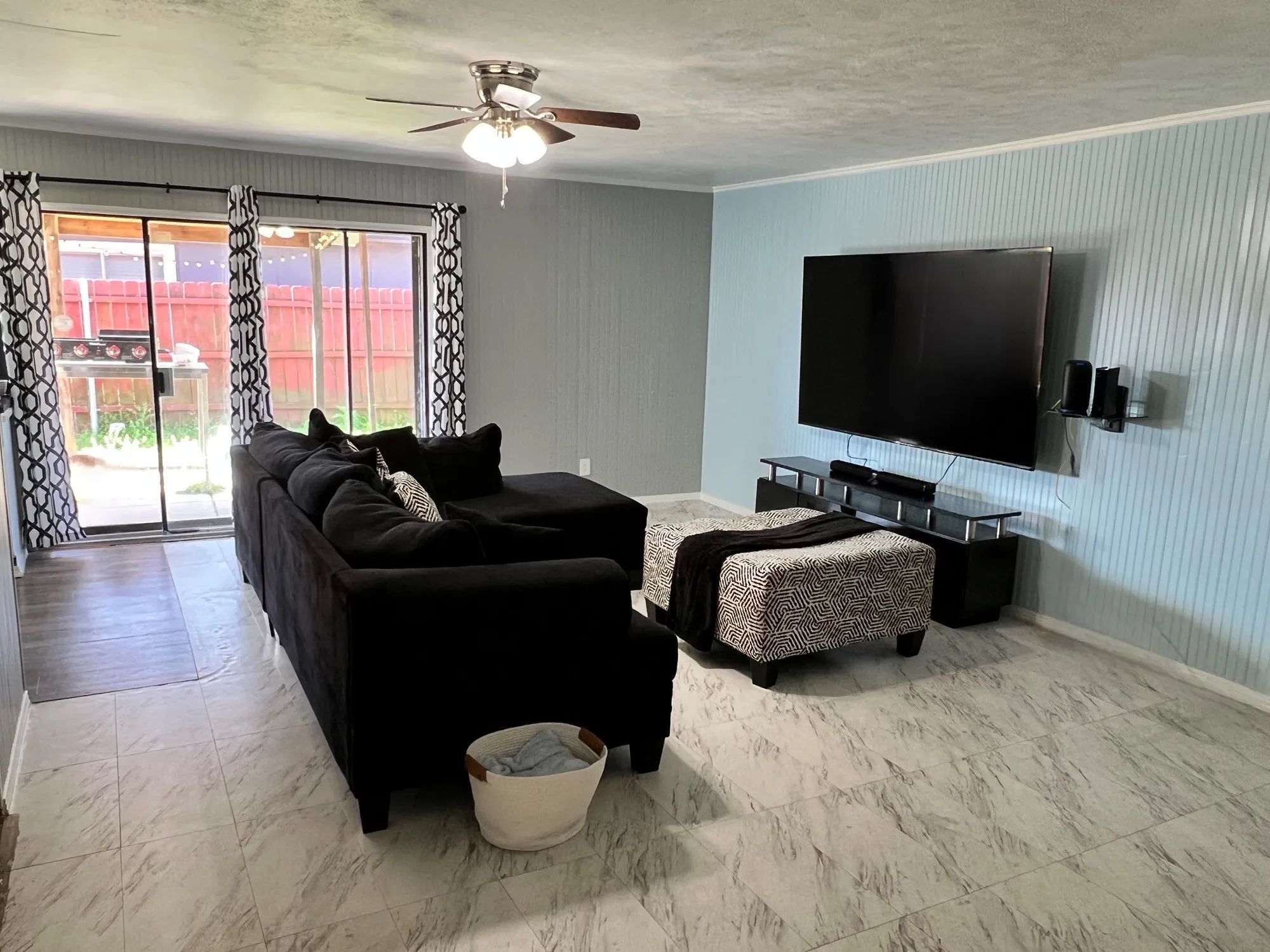 Single Family Residence For Sale in Dallas County , 5609 Kerry Lane, Garland, Texas 75043, 3 Bedrooms, 2 Bathrooms, 2 Garage spaces, 1,749 Sqft, built in 1977, Preowned, Price $274,900, mls#21211679, Real Estate Agent in Garland, Homes For Sale in Dallas county, Homes For Sale in Garland, Realtor in Garland Texas, Real Estate Brokerage Independent Realty Texas, Luminita Cordes Realtor