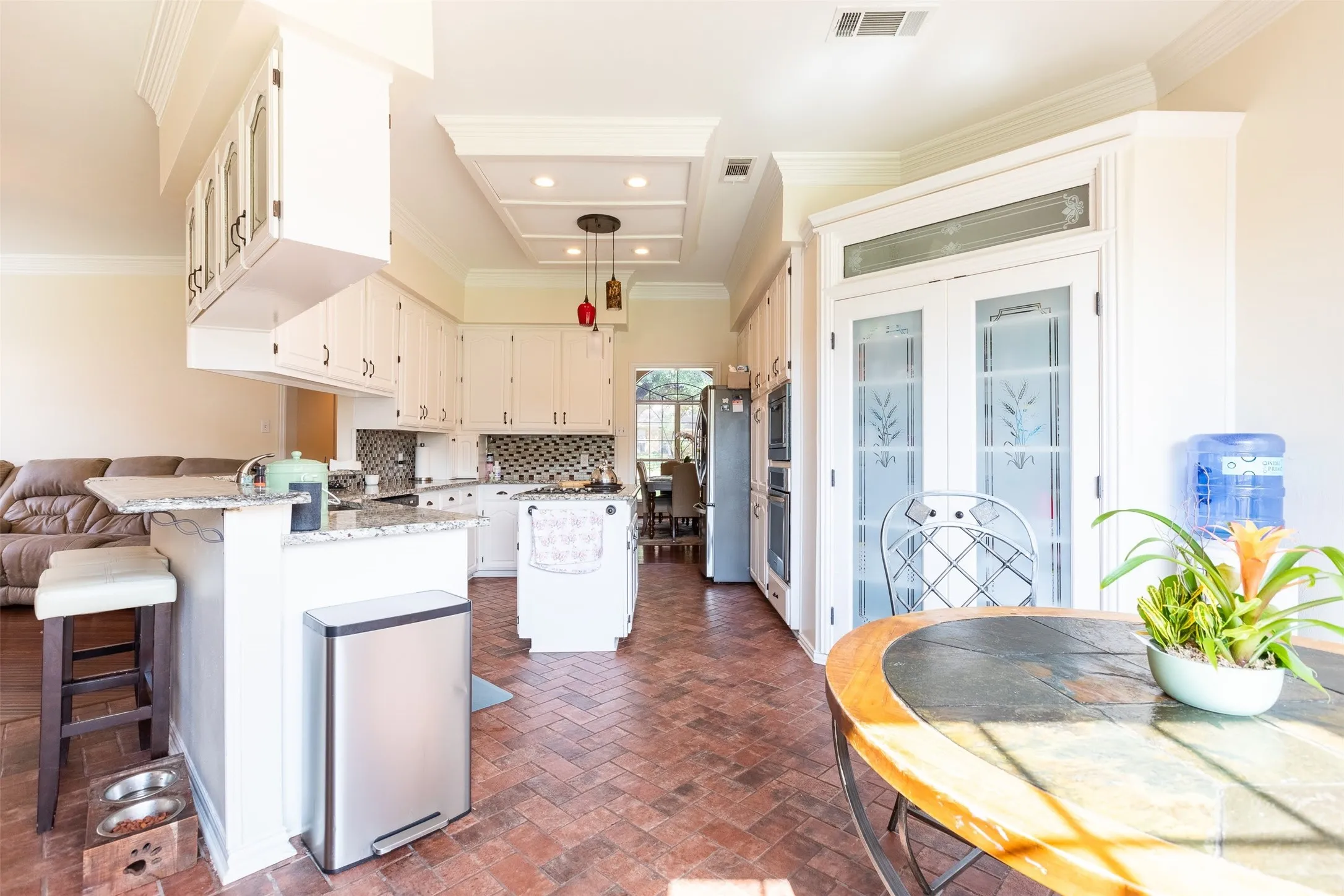 Single Family Residence For Sale in Dallas County , 910 Kings Court, Duncanville, Texas 75137, 4 Bedroom, 4 Bathroom, 3 Garage spaces, 3,359 Sqft, built in 1990, Preowned, mls#21208812, Real Estate Agent in Duncanville, Homes For Sale in Dallas county, Homes For Sale in Duncanville, Realtor in Duncanville Texas, Real Estate Brokerage Independent Realty Texas, Luminita Cordes Realtor