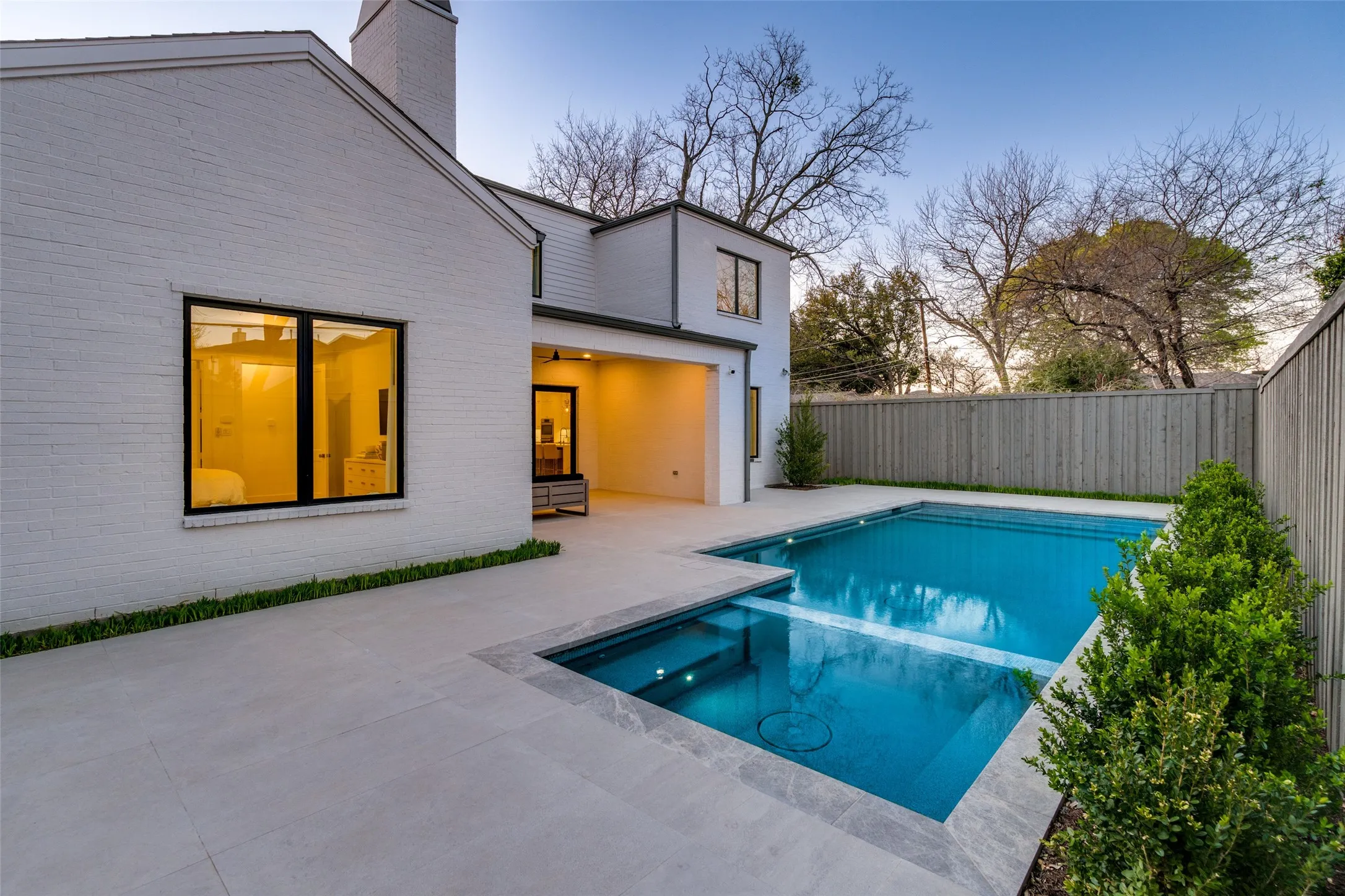 Single Family Residence For Sale in Dallas County , 9562 Lakemont Drive, Dallas, Texas 75220, 4 Bedroom, 4 Bathroom, 2 Garage spaces, 4,527 Sqft, built in 2020, Preowned, mls#21200675, Real Estate Agent in Dallas, Homes For Sale in Dallas county, Homes For Sale in Dallas, Realtor in Dallas Texas, Real Estate Brokerage Independent Realty Texas, Luminita Cordes Realtor