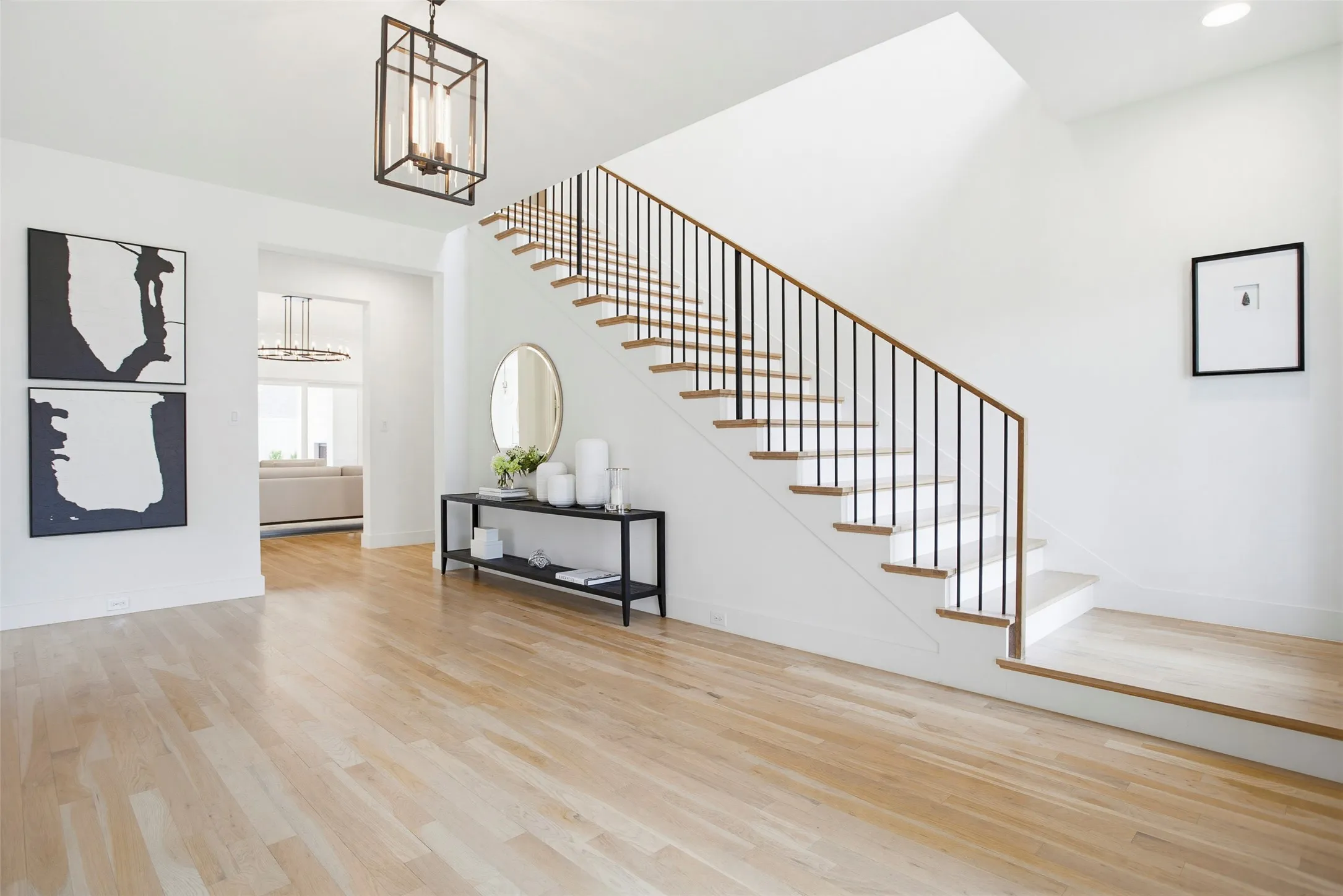 Single Family Residence For Sale in Dallas County , 9562 Lakemont Drive, Dallas, Texas 75220, 4 Bedroom, 4 Bathroom, 2 Garage spaces, 4,527 Sqft, built in 2020, Preowned, mls#21200675, Real Estate Agent in Dallas, Homes For Sale in Dallas county, Homes For Sale in Dallas, Realtor in Dallas Texas, Real Estate Brokerage Independent Realty Texas, Luminita Cordes Realtor