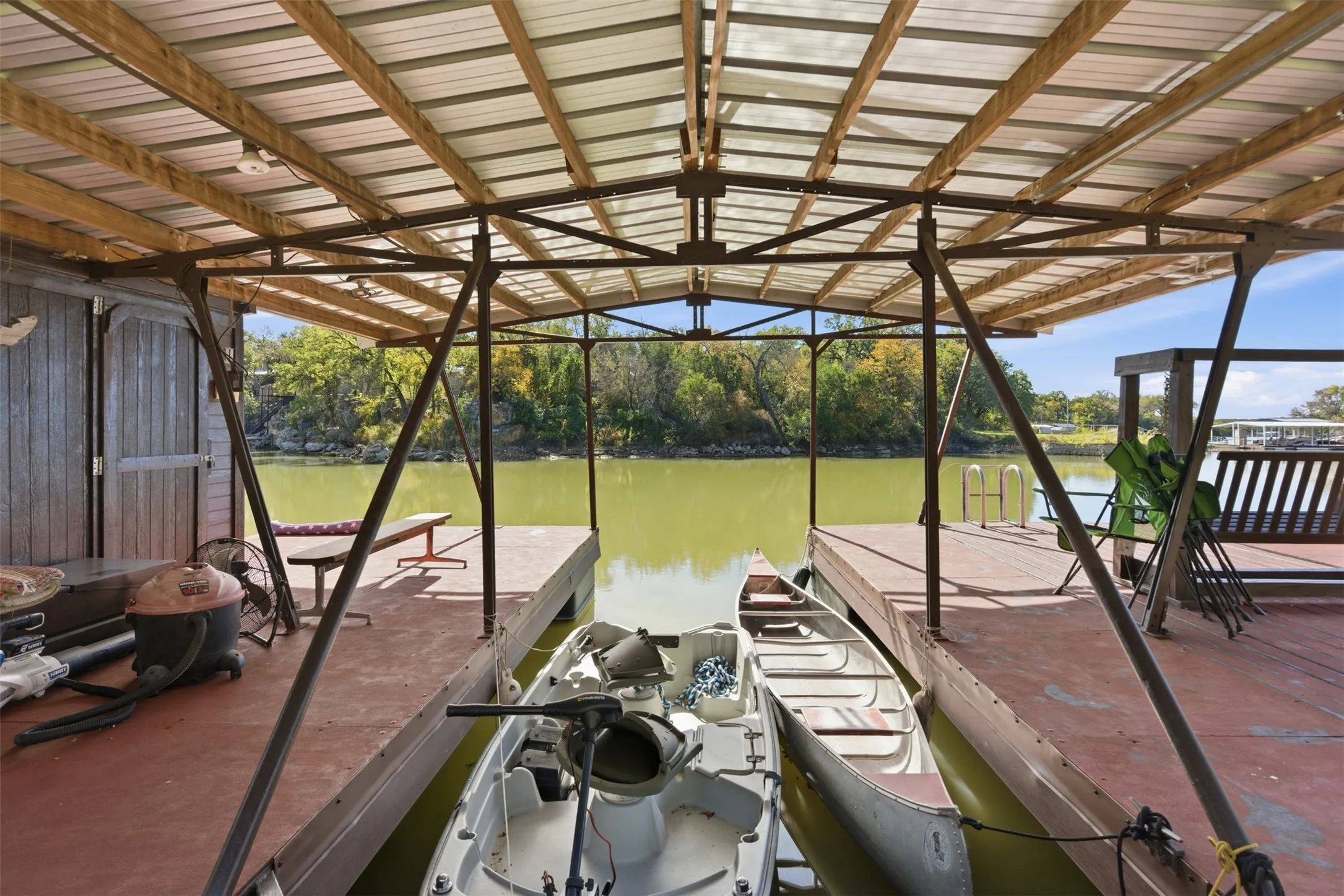 24' x 24' ft cover dock with 16' x 16' swim platform provides space for boating, paddling and lake recreation.