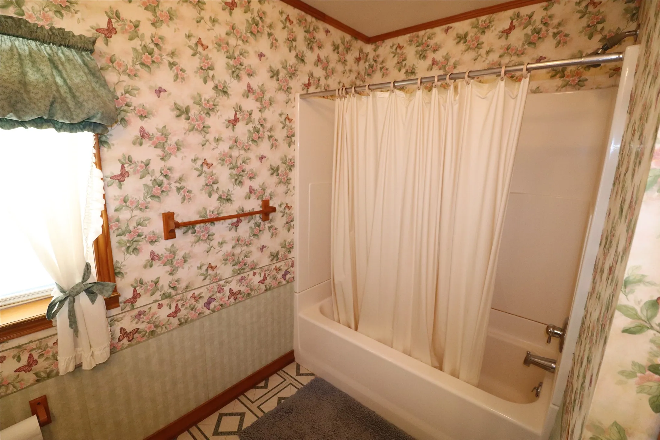 Farm For Sale in Clay County , 2553 Brixey Road, Henrietta, Texas 76365, 4 Bedroom, 2 Bathroom, 2 Garage spaces, 1,922 Sqft, built in 1951, mls#21211842, Real Estate Agent in Henrietta, Homes For Sale in Clay county, Homes For Sale in Henrietta, Realtor in Henrietta Texas, Real Estate Brokerage Independent Realty Texas, Luminita Cordes Realtor