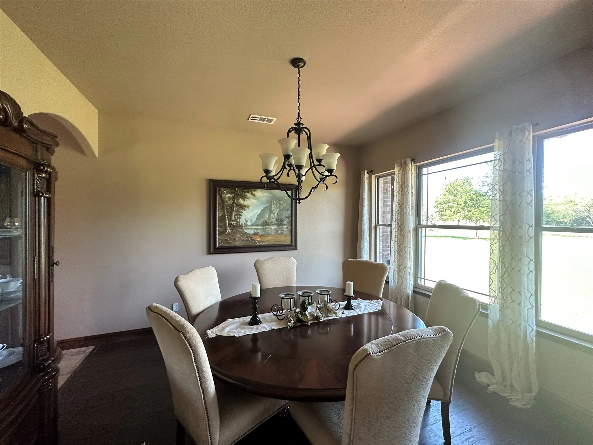 Single Family Residence For Sale in Grayson County , 261 Vickie Lane, Gunter, Texas 75058, 3 Bedroom, 4 Bathroom, 1 Garage spaces, 3,188 Sqft, built in 2015, Preowned, mls#21211496, Real Estate Agent in Gunter, Homes For Sale in Grayson county, Homes For Sale in Gunter, Realtor in Gunter Texas, Real Estate Brokerage Independent Realty Texas, Luminita Cordes Realtor