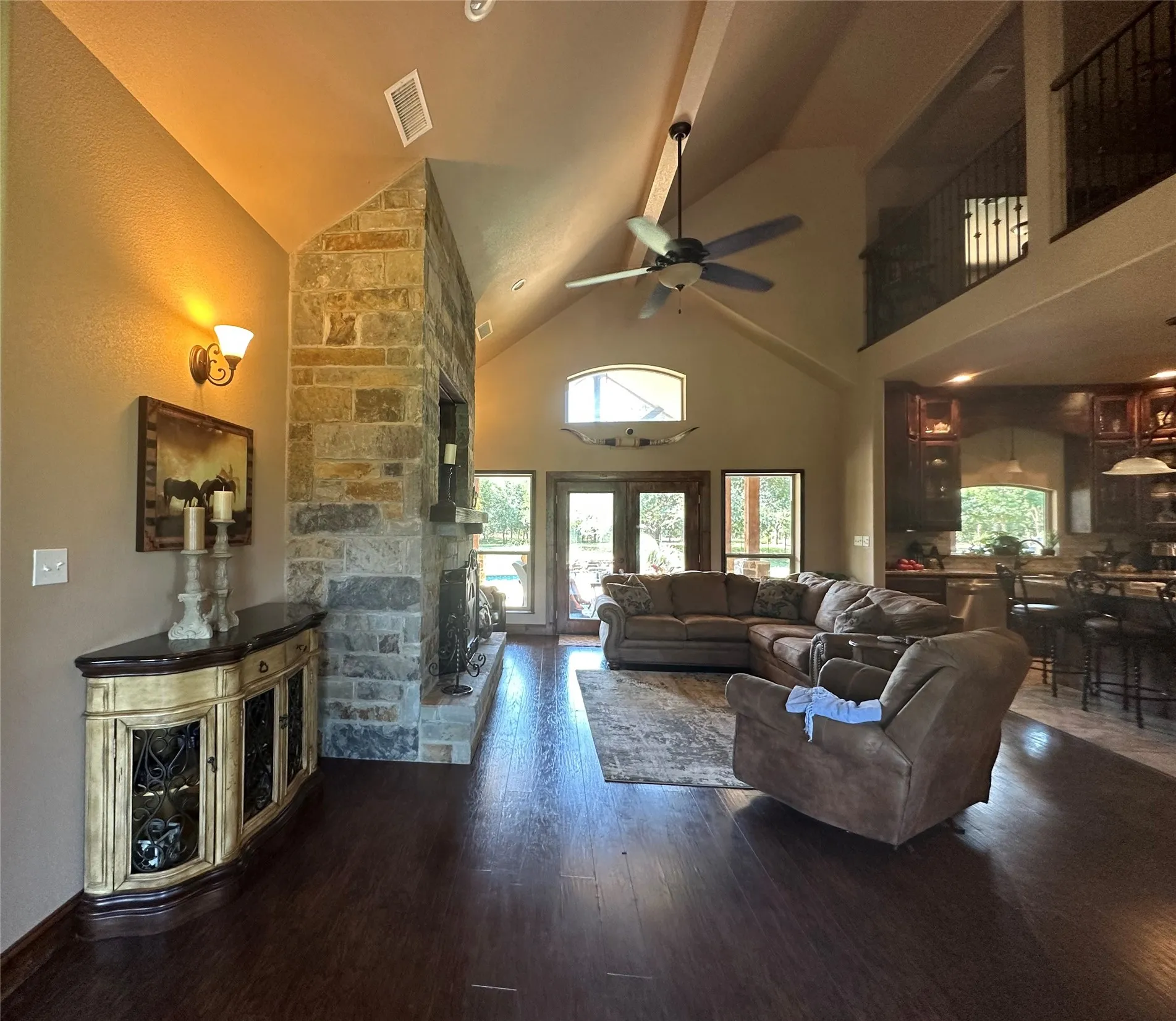 Single Family Residence For Sale in Grayson County , 261 Vickie Lane, Gunter, Texas 75058, 3 Bedroom, 4 Bathroom, 1 Garage spaces, 3,188 Sqft, built in 2015, Preowned, mls#21211496, Real Estate Agent in Gunter, Homes For Sale in Grayson county, Homes For Sale in Gunter, Realtor in Gunter Texas, Real Estate Brokerage Independent Realty Texas, Luminita Cordes Realtor