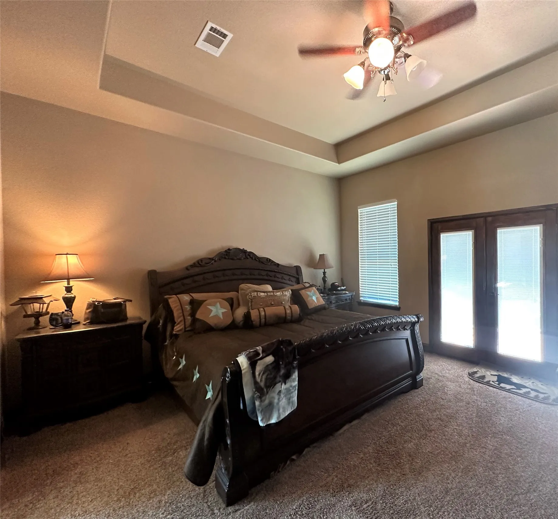 Single Family Residence For Sale in Grayson County , 261 Vickie Lane, Gunter, Texas 75058, 3 Bedroom, 4 Bathroom, 1 Garage spaces, 3,188 Sqft, built in 2015, Preowned, mls#21211496, Real Estate Agent in Gunter, Homes For Sale in Grayson county, Homes For Sale in Gunter, Realtor in Gunter Texas, Real Estate Brokerage Independent Realty Texas, Luminita Cordes Realtor