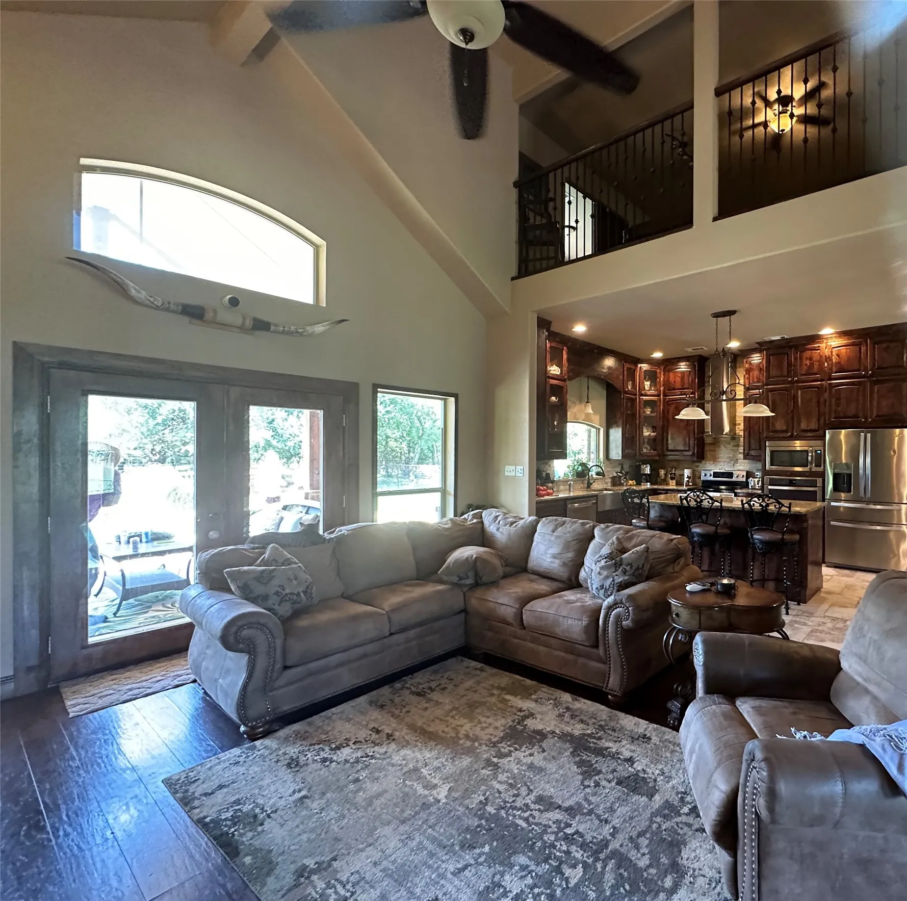 Single Family Residence For Sale in Grayson County , 261 Vickie Lane, Gunter, Texas 75058, 3 Bedroom, 4 Bathroom, 1 Garage spaces, 3,188 Sqft, built in 2015, Preowned, mls#21211496, Real Estate Agent in Gunter, Homes For Sale in Grayson county, Homes For Sale in Gunter, Realtor in Gunter Texas, Real Estate Brokerage Independent Realty Texas, Luminita Cordes Realtor