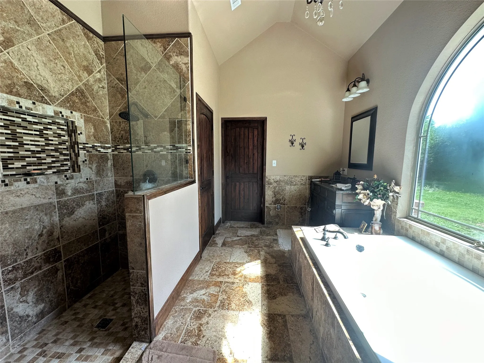 Single Family Residence For Sale in Grayson County , 261 Vickie Lane, Gunter, Texas 75058, 3 Bedroom, 4 Bathroom, 1 Garage spaces, 3,188 Sqft, built in 2015, Preowned, mls#21211496, Real Estate Agent in Gunter, Homes For Sale in Grayson county, Homes For Sale in Gunter, Realtor in Gunter Texas, Real Estate Brokerage Independent Realty Texas, Luminita Cordes Realtor