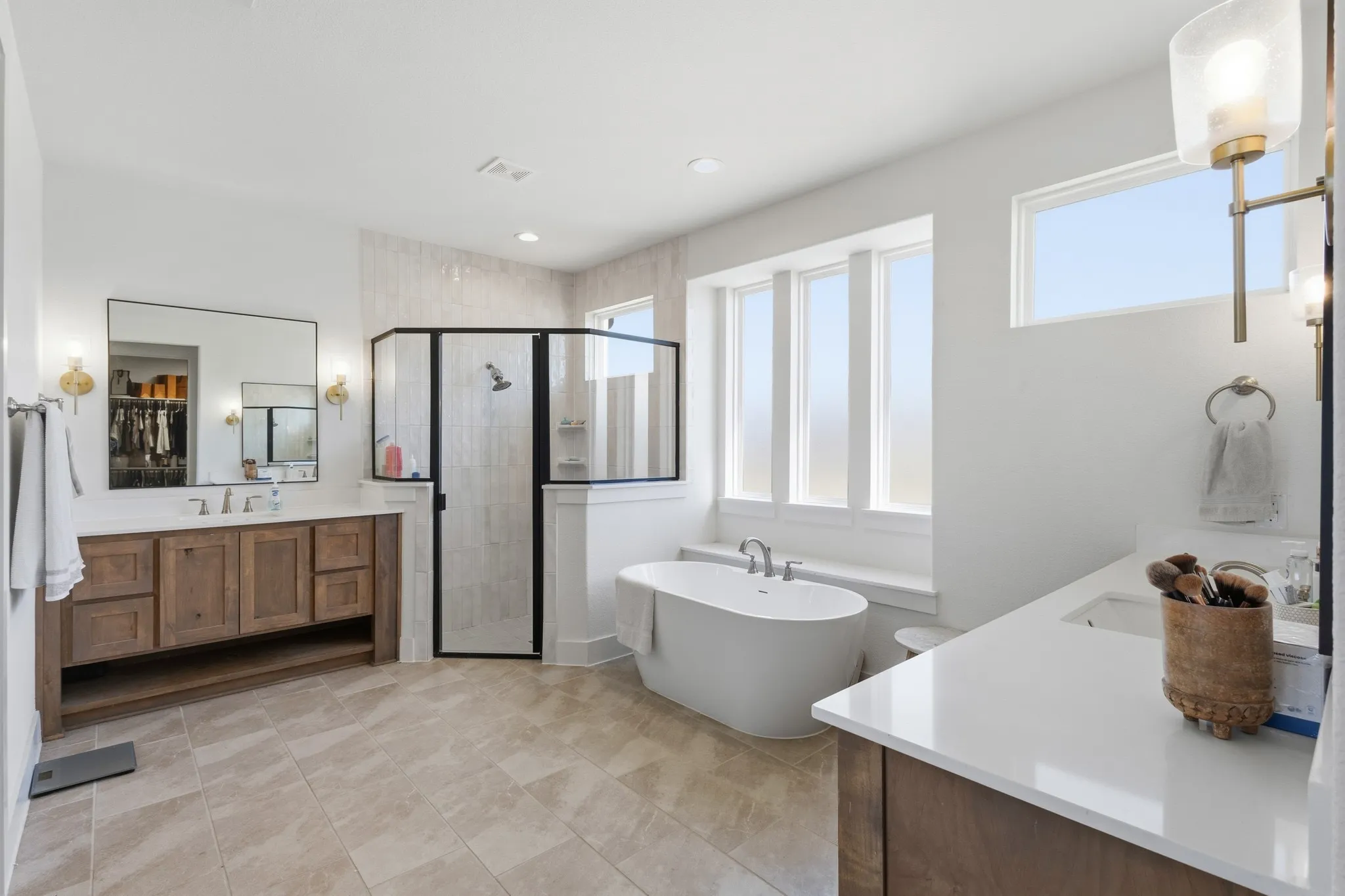 Single Family Residence For Sale in Ellis County , 3121 Katrina Run, Midlothian, Texas 76065, 5 Bedroom, 3 Bathroom, 3 Garage spaces, 2,856 Sqft, built in 2024, Preowned, mls#21211834, Real Estate Agent in Midlothian, Homes For Sale in Ellis county, Homes For Sale in Midlothian, Realtor in Midlothian Texas, Real Estate Brokerage Independent Realty Texas, Luminita Cordes Realtor