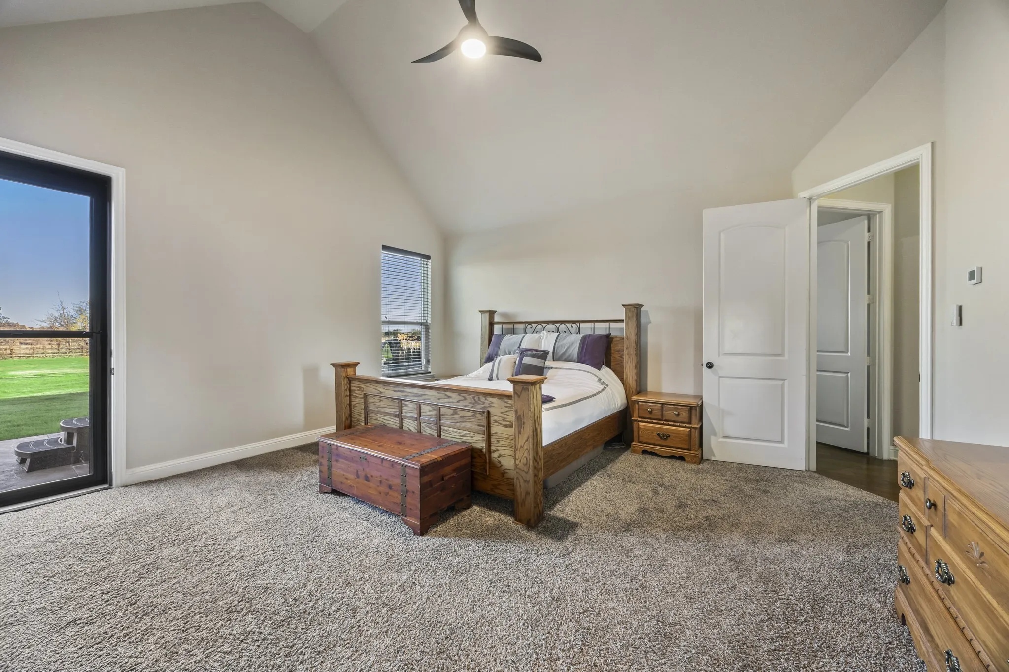 Single Family Residence For Sale in Rockwall County , 721 Kensington Drive, Mclendon Chisholm, Texas 75032, 4 Bedroom, 4 Bathroom, 3 Garage spaces, 3,947 Sqft, built in 2014, mls#21210412, Real Estate Agent in Mclendon Chisholm, Homes For Sale in Rockwall county, Homes For Sale in Mclendon Chisholm, Realtor in Mclendon Chisholm Texas, Real Estate Brokerage Independent Realty Texas, Luminita Cordes Realtor